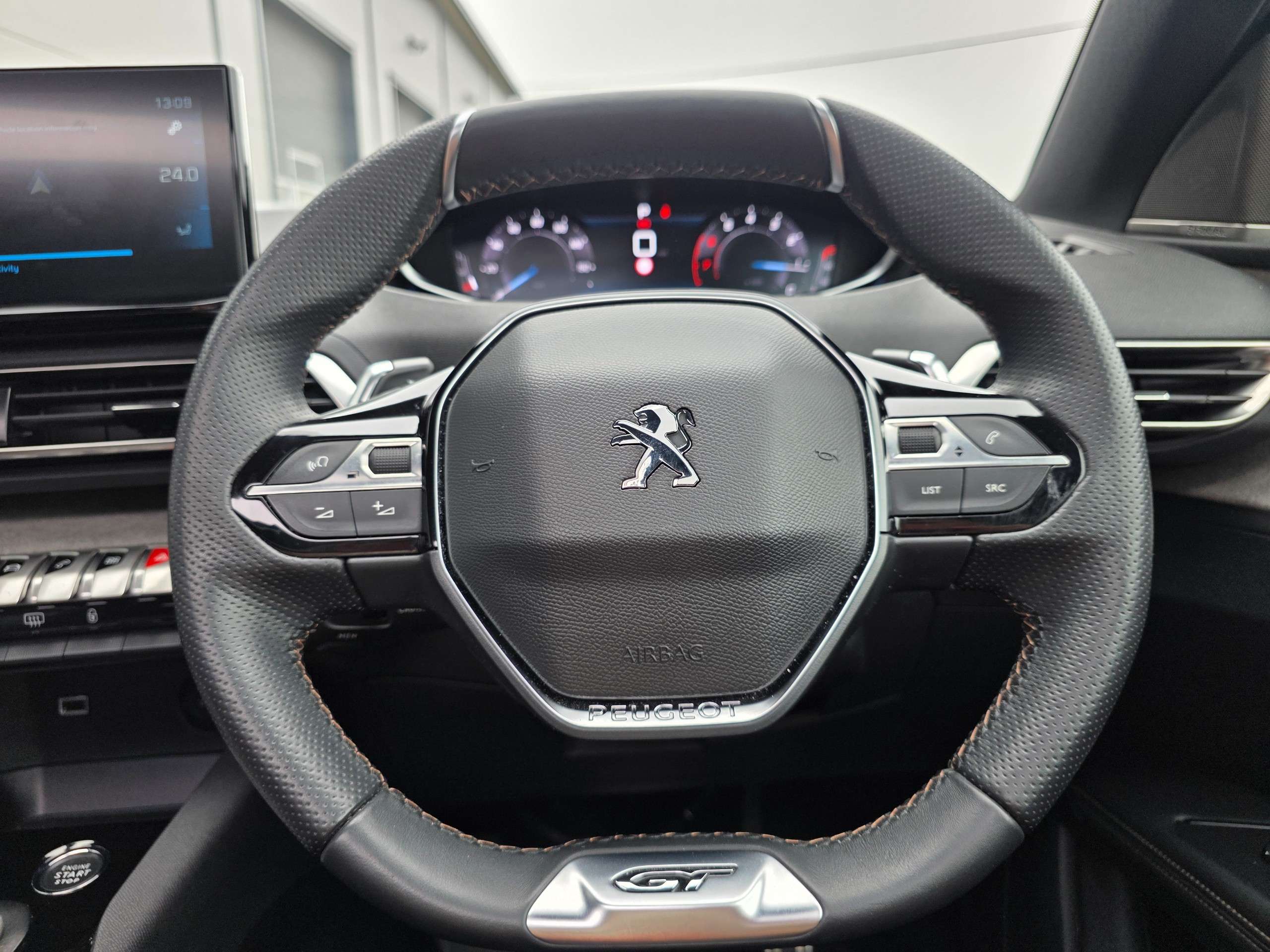 2023 PEUGEOT 3008 2023 PEUGEOT 3008