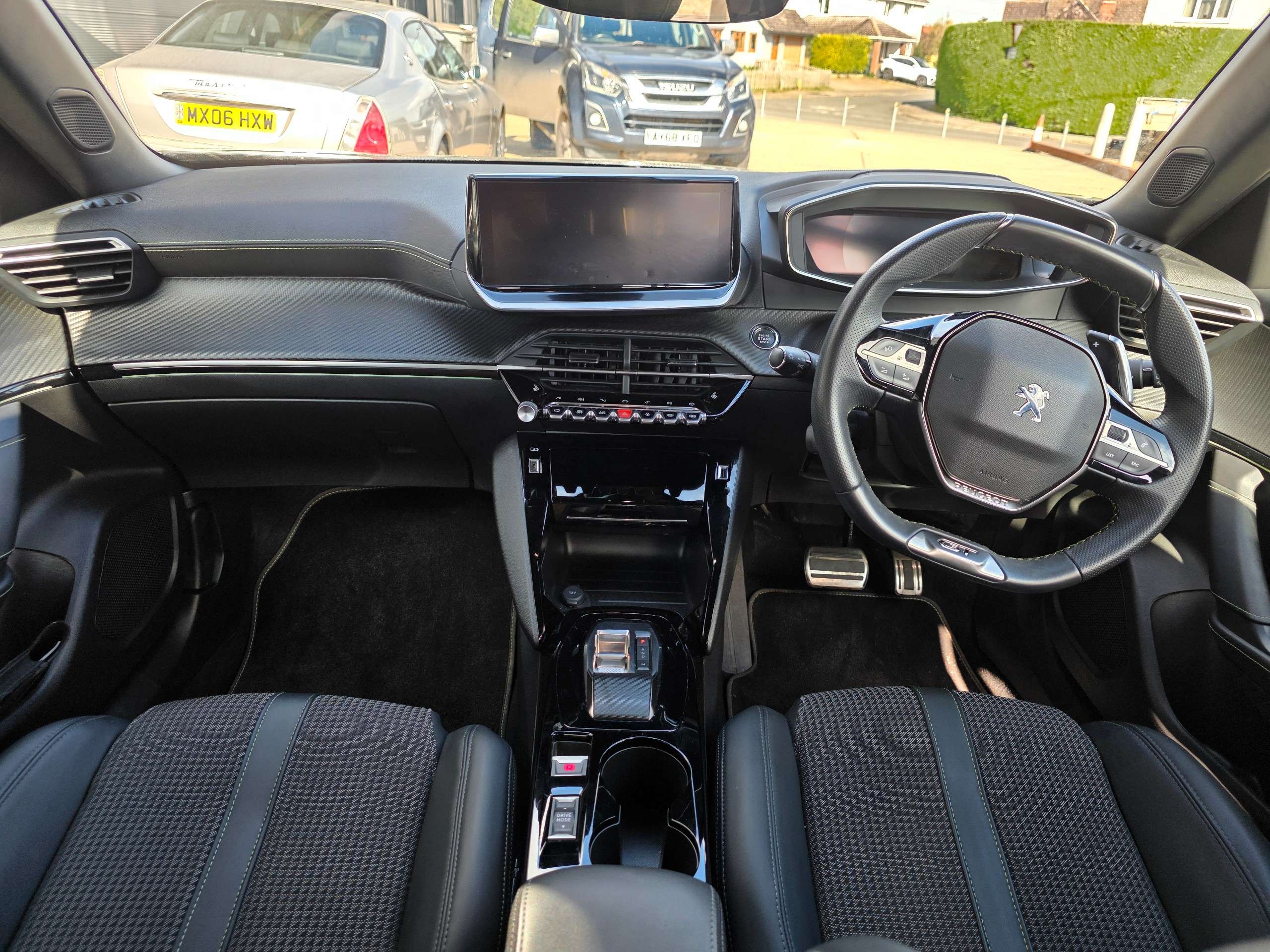 2023 PEUGEOT 2008 2023 PEUGEOT 2008