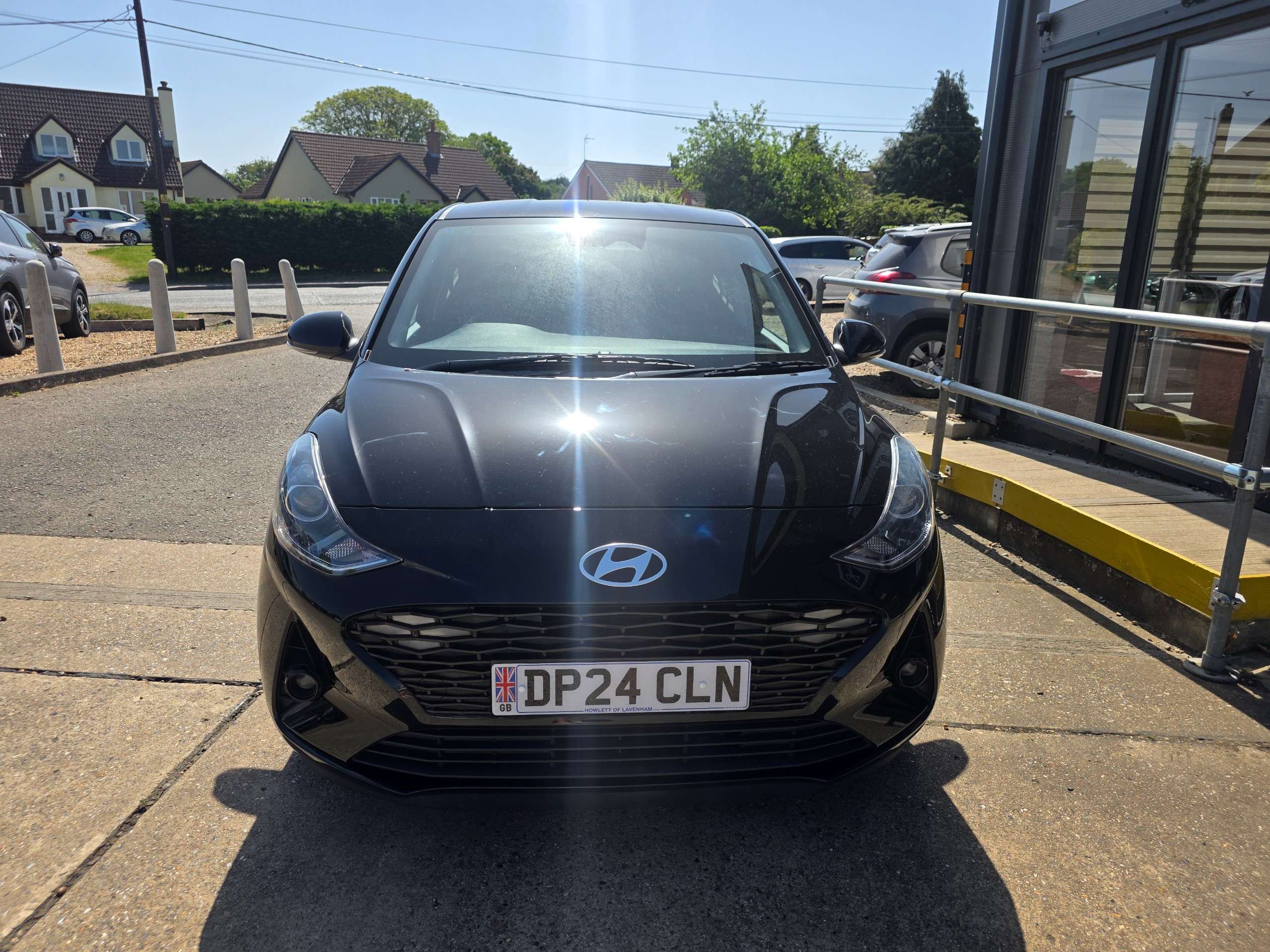 A 2024 HYUNDAI I10 1.0 Premium Hatchback 5dr Petrol Auto Euro 6 (s/s) (67 ps) A 2024 HYUNDAI I10 1.0 Premium Hatchback 5dr Petrol Auto Euro 6 (s/s) (67 ps)