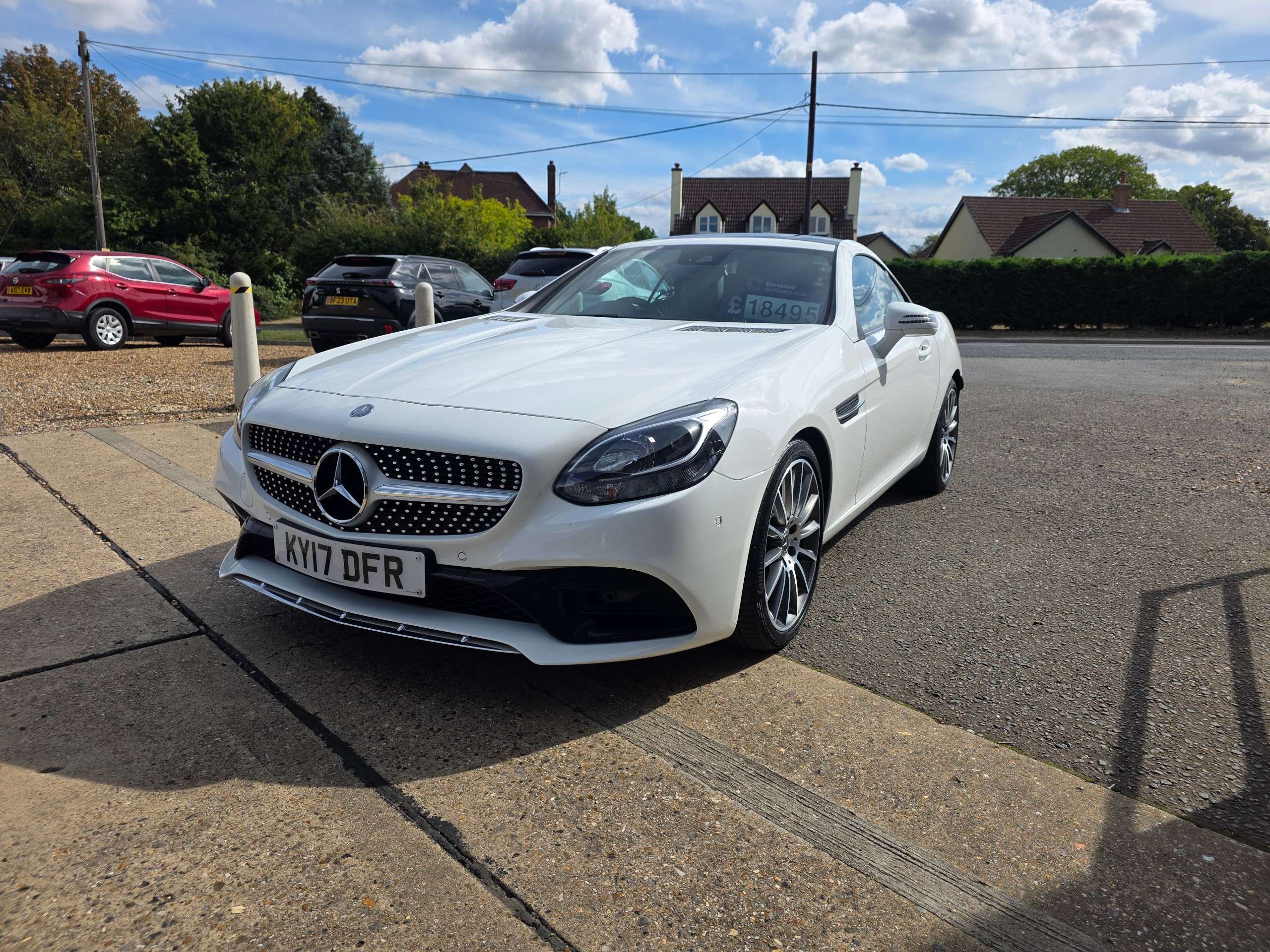 A 2017 MERCEDES-BENZ SLC 2.1 SLC250d AMG Line Convertible 2dr Diesel G-Tronic Euro 6 (s/s) (204 ps) A 2017 MERCEDES-BENZ SLC 2.1 SLC250d AMG Line Convertible 2dr Diesel G-Tronic Euro 6 (s/s) (204 ps)