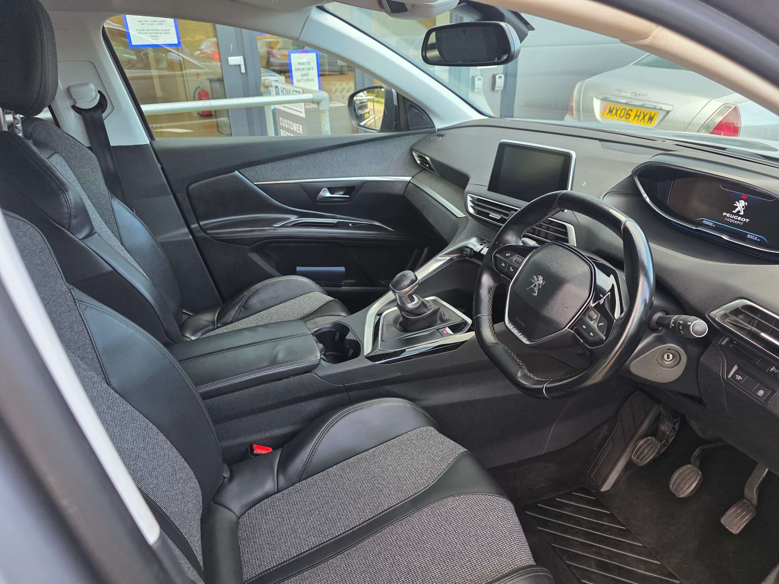 2018 PEUGEOT 3008 2018 PEUGEOT 3008