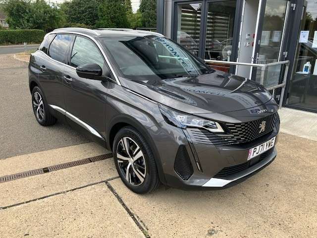 2022 PEUGEOT 3008 2022 PEUGEOT 3008