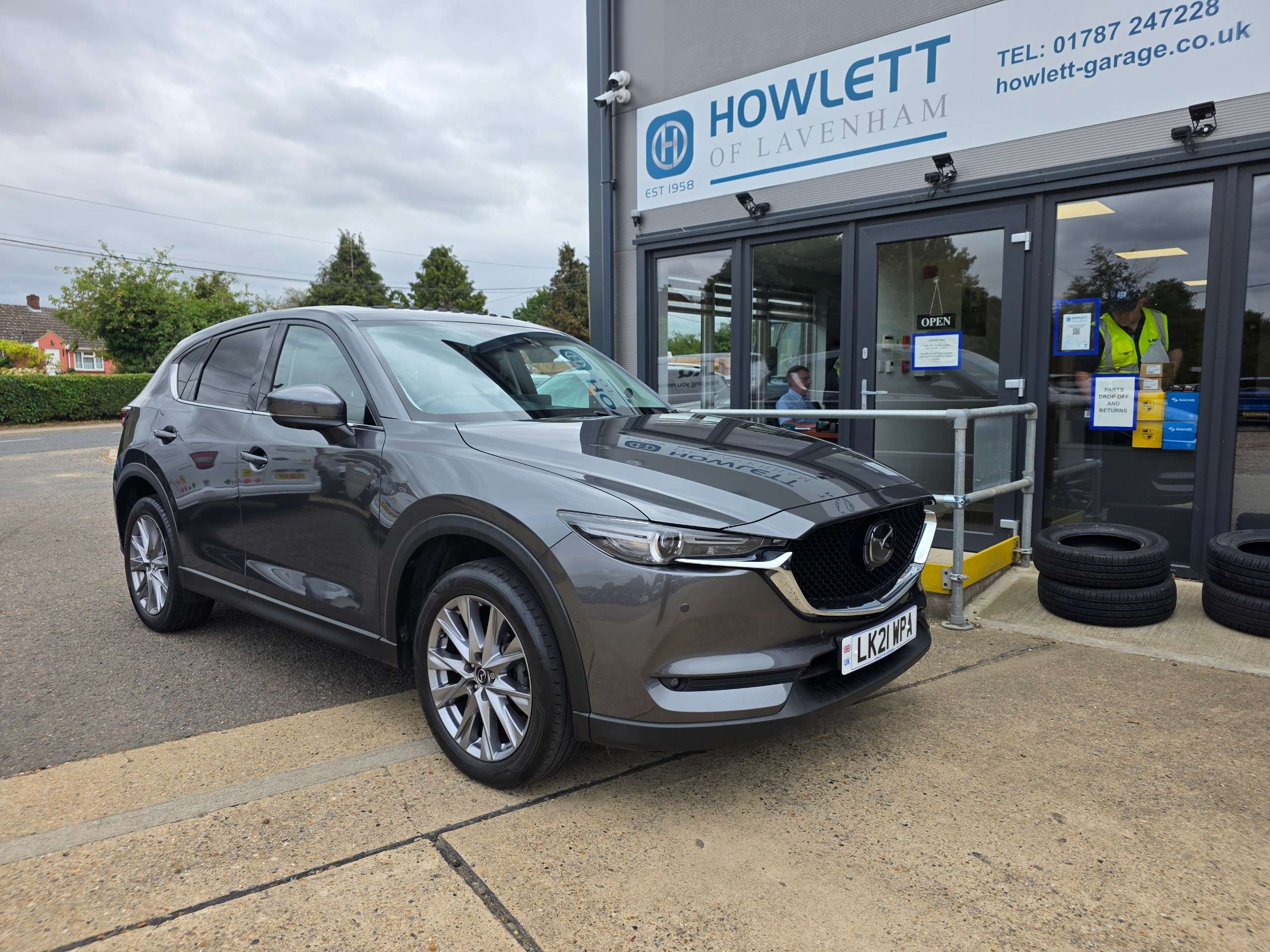 A 2021 MAZDA CX-5 2.0 SKYACTIV-G Sport SUV 5dr Petrol Manual Euro 6 (s/s) (165 ps) A 2021 MAZDA CX-5 2.0 SKYACTIV-G Sport SUV 5dr Petrol Manual Euro 6 (s/s) (165 ps)