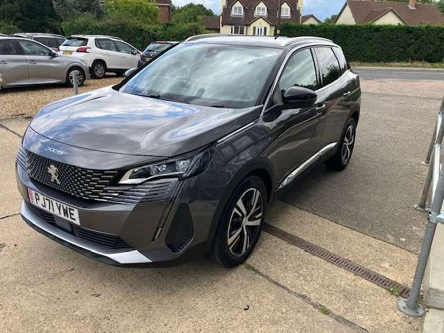 2022 PEUGEOT 3008 2022 PEUGEOT 3008