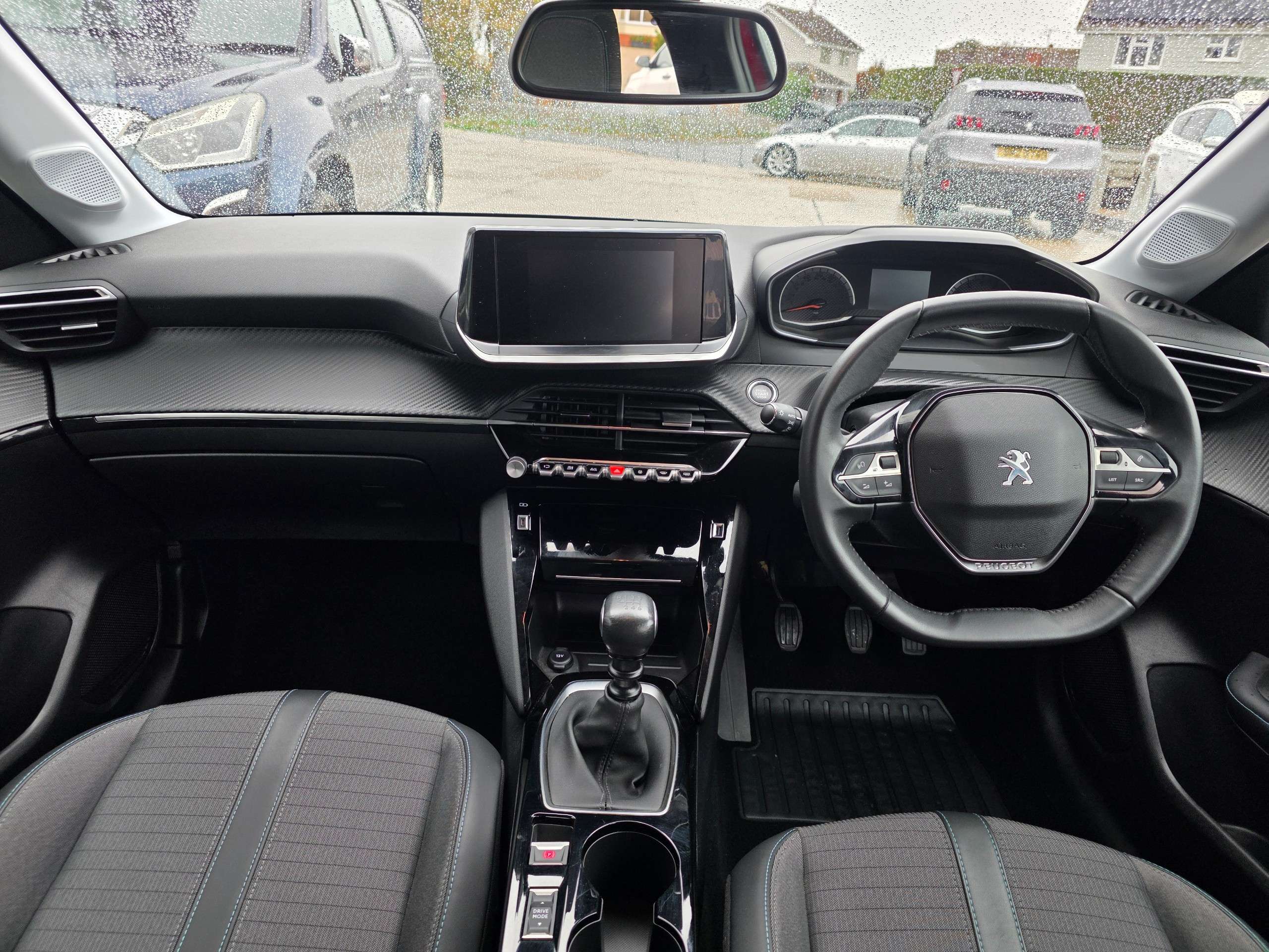 2021 PEUGEOT 208 2021 PEUGEOT 208