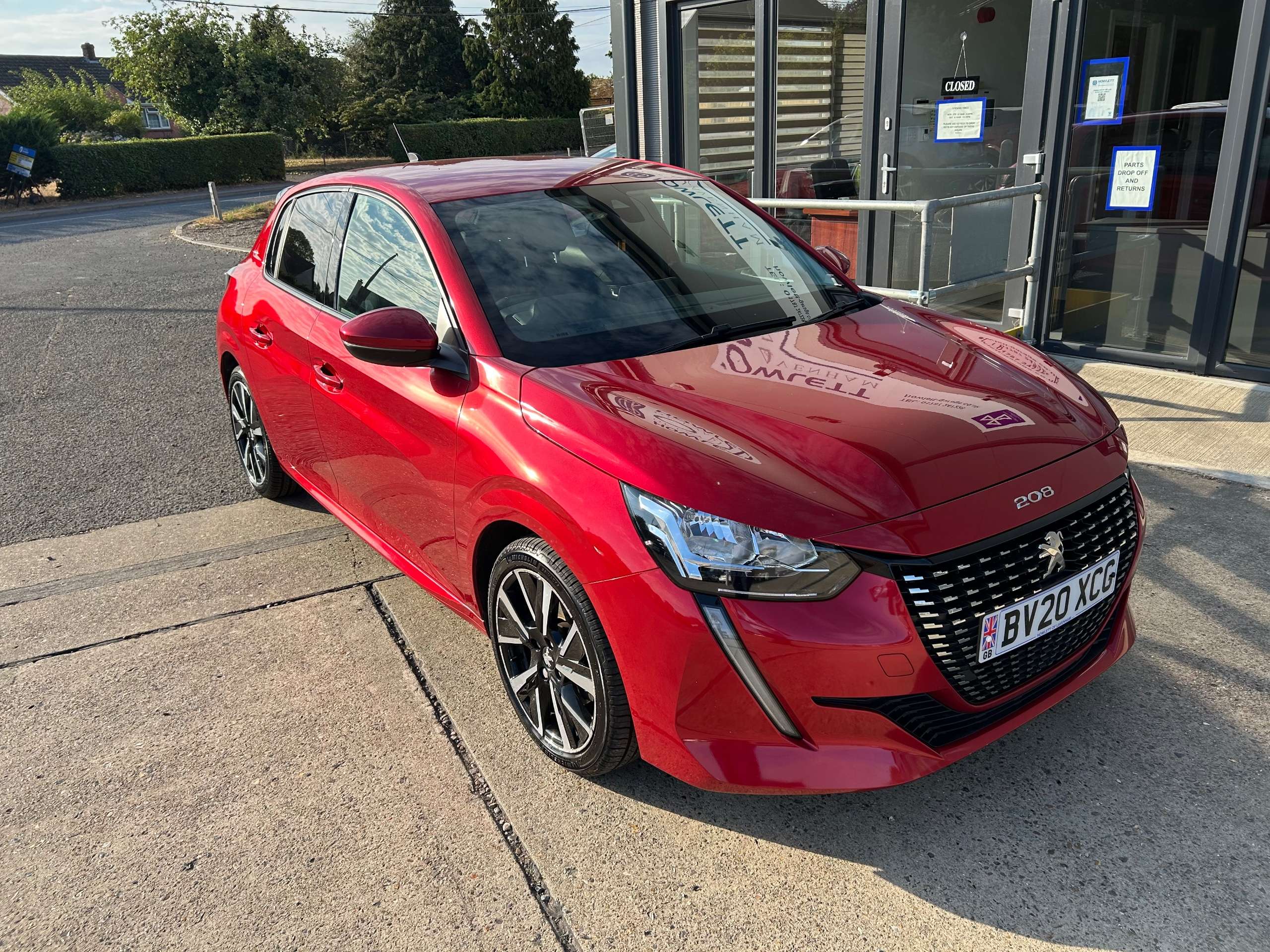 A 2020 PEUGEOT 208 PURETECH ALLURE S/S A 2020 PEUGEOT 208 PURETECH ALLURE S/S