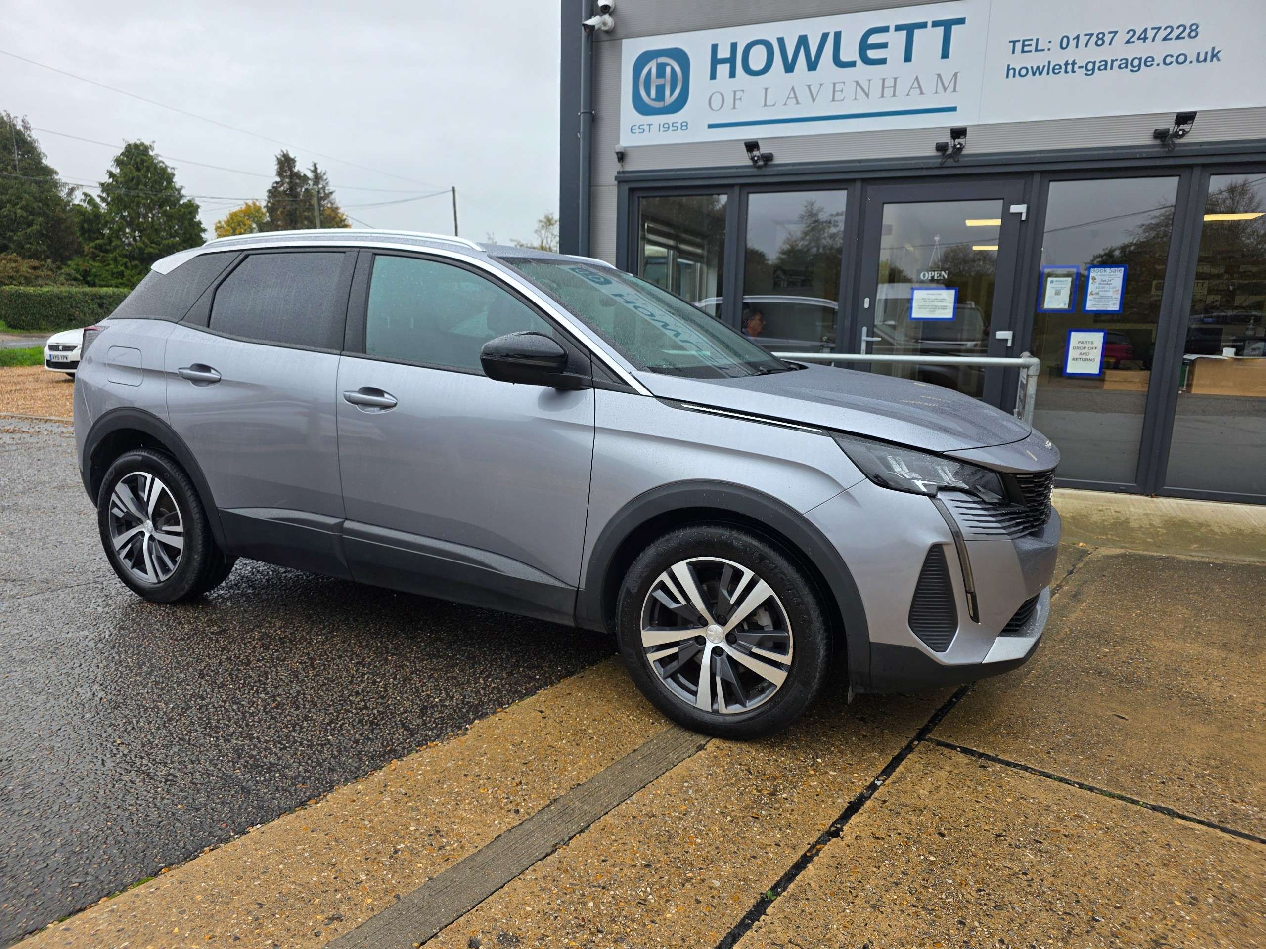 A 2023 PEUGEOT 3008 1.2 PureTech Active Premium + SUV 5dr Petrol EAT Euro 6 (s/s) (130 ps) A 2023 PEUGEOT 3008 1.2 PureTech Active Premium + SUV 5dr Petrol EAT Euro 6 (s/s) (130 ps)