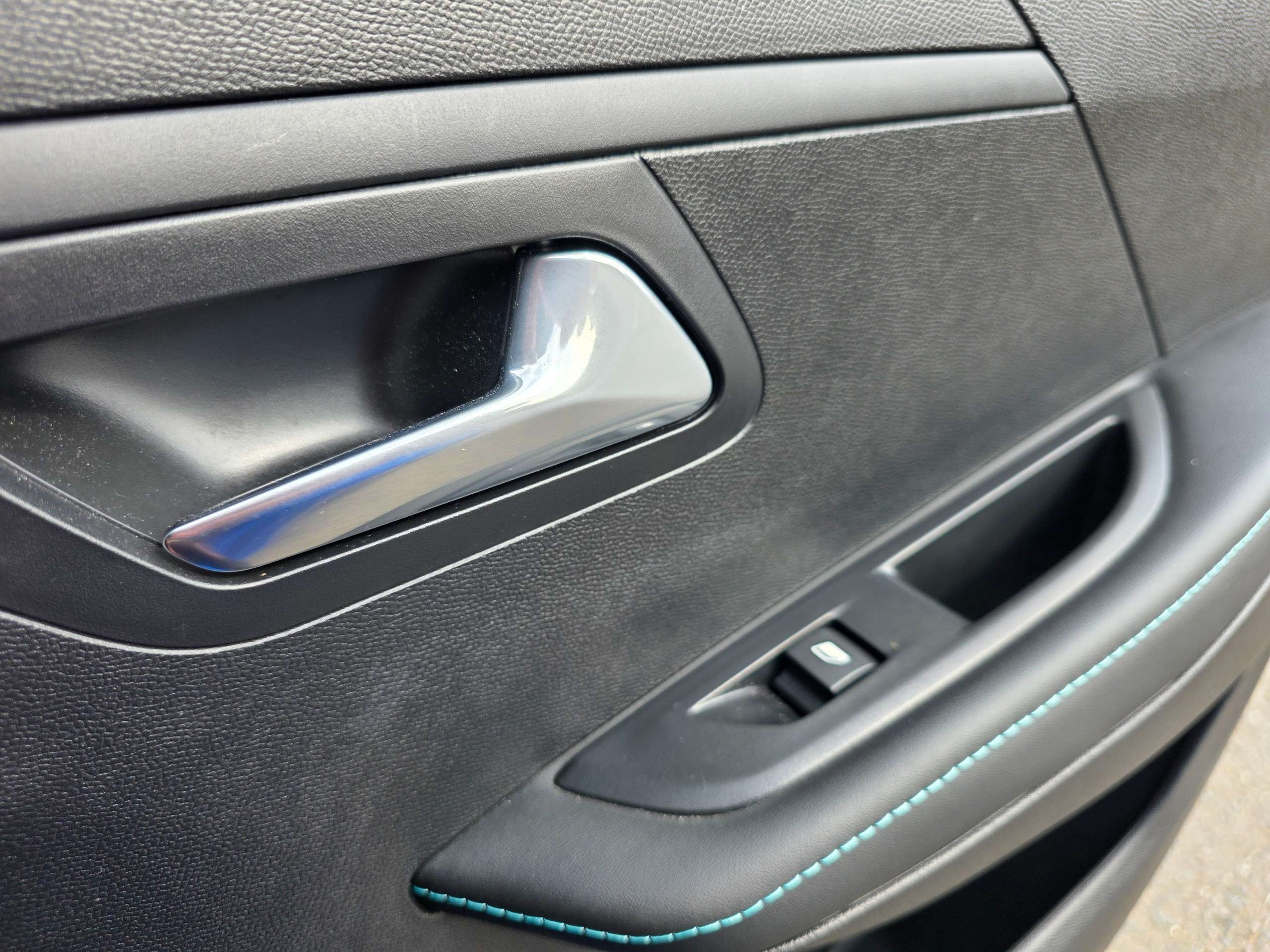 2023 PEUGEOT 208 2023 PEUGEOT 208