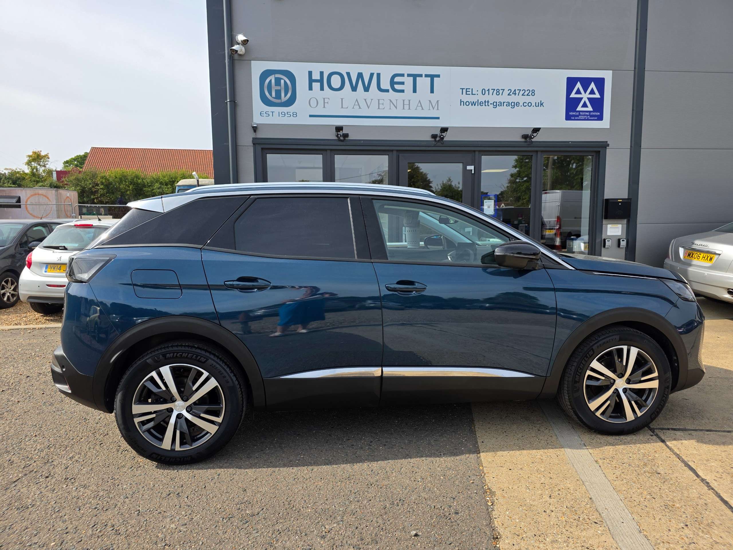 2022 PEUGEOT 3008 2022 PEUGEOT 3008