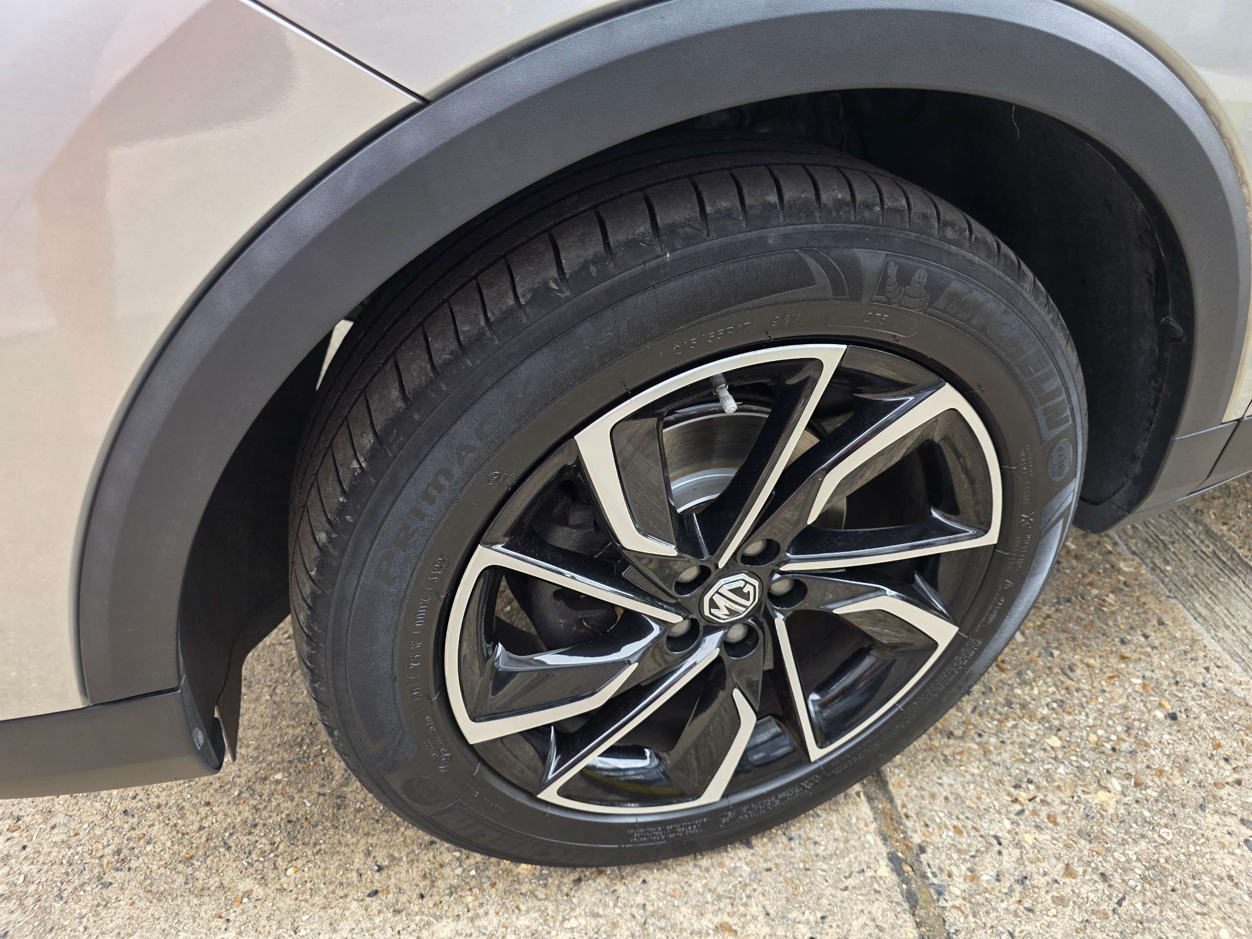2023 MG ZS 2023 MG ZS