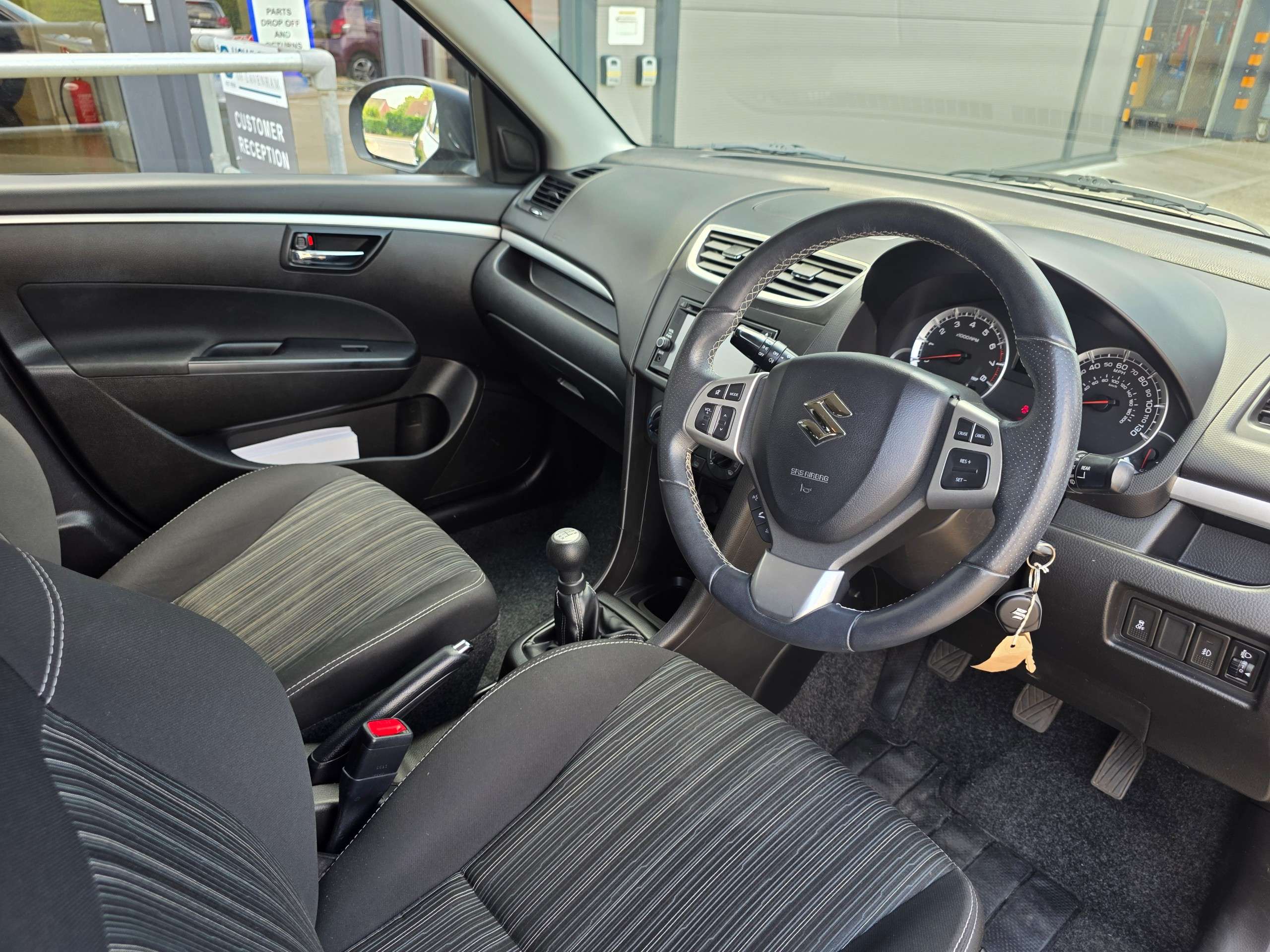 2016 SUZUKI SWIFT 2016 SUZUKI SWIFT