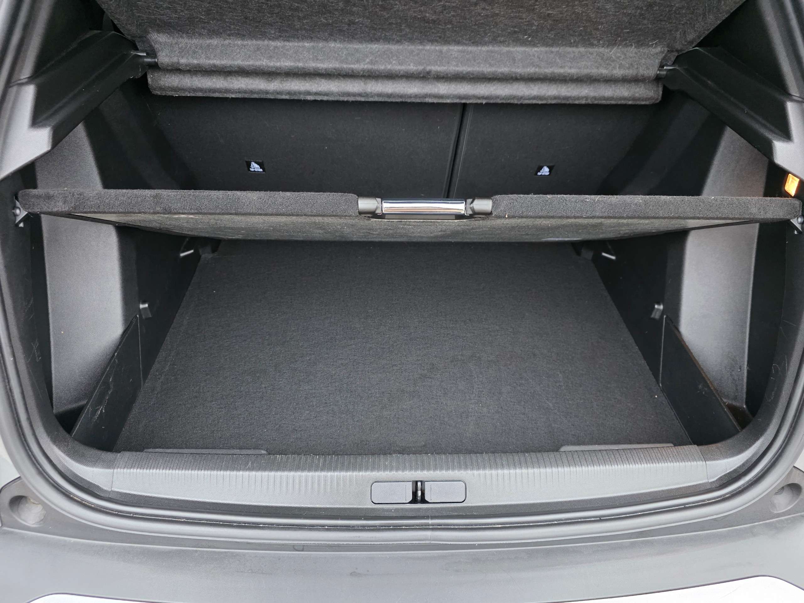 2023 PEUGEOT 2008 2023 PEUGEOT 2008