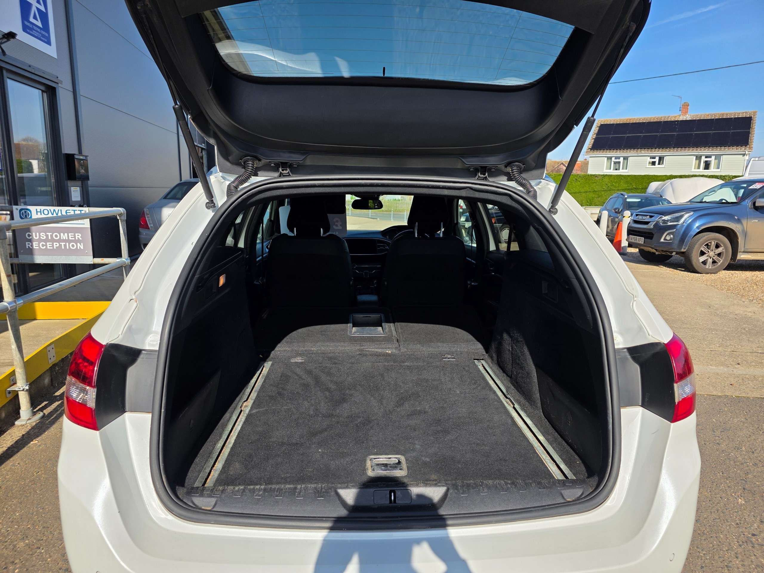 2016 PEUGEOT 308 2016 PEUGEOT 308