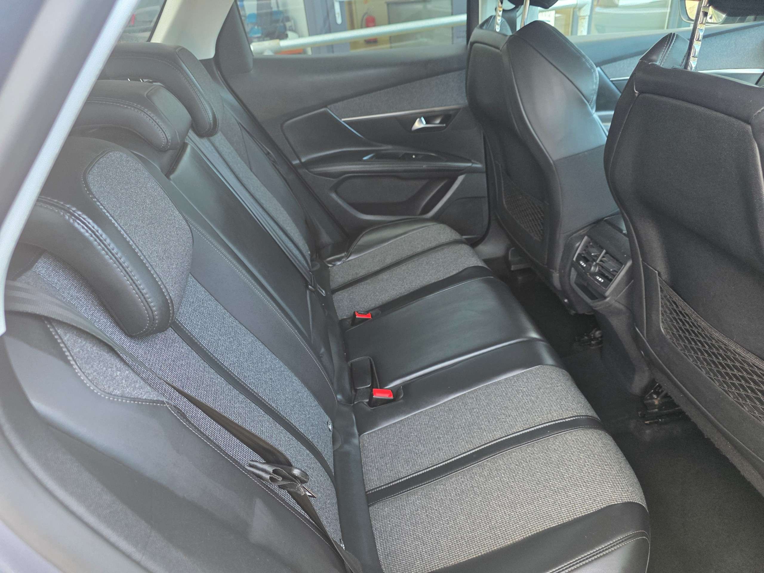 2018 PEUGEOT 3008 2018 PEUGEOT 3008