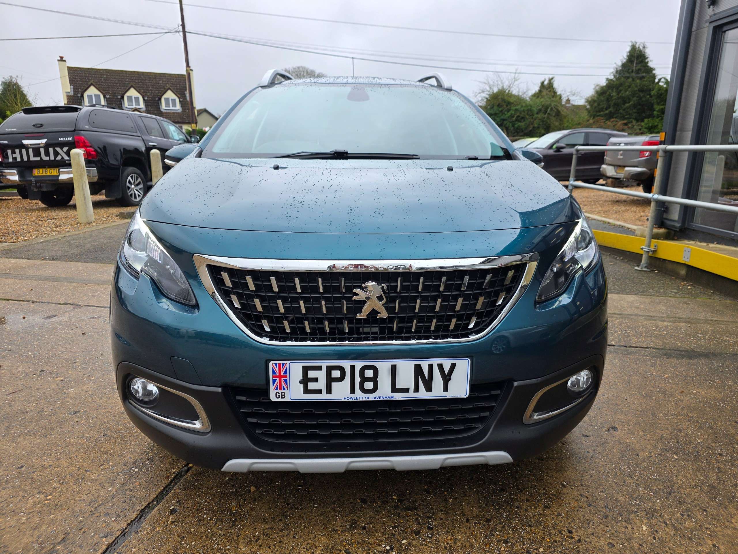 A 2018 PEUGEOT 2008 1.2 PureTech Allure SUV 5dr Petrol EAT Euro 6 (s/s) (110 ps) A 2018 PEUGEOT 2008 1.2 PureTech Allure SUV 5dr Petrol EAT Euro 6 (s/s) (110 ps)