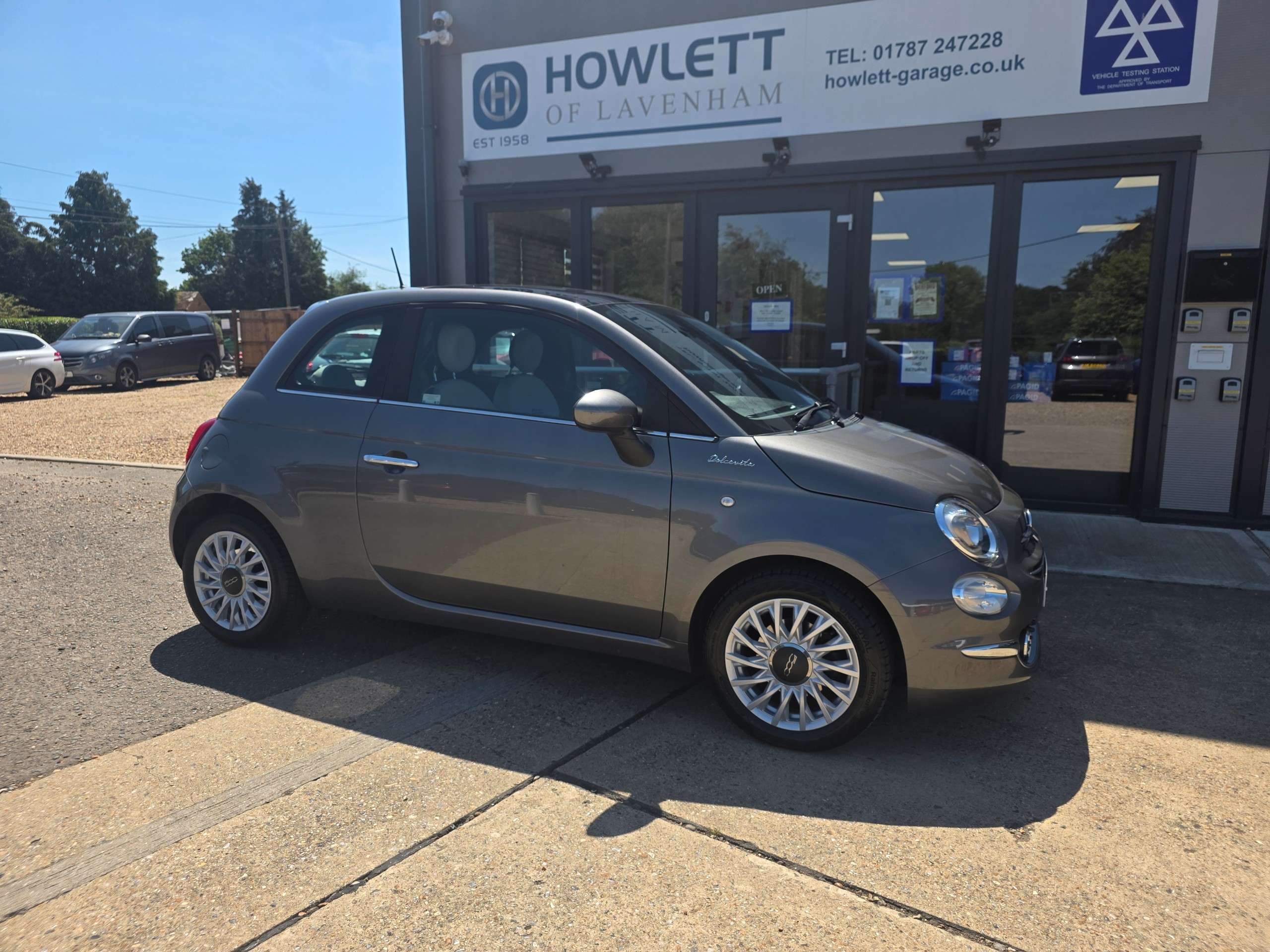 A 2022 FIAT 500 1.0 MHEV Dolcevita Hatchback 3dr Petrol Manual Euro 6 (s/s) (70 bhp) A 2022 FIAT 500 1.0 MHEV Dolcevita Hatchback 3dr Petrol Manual Euro 6 (s/s) (70 bhp)