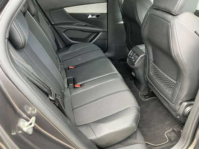 2022 PEUGEOT 3008 2022 PEUGEOT 3008