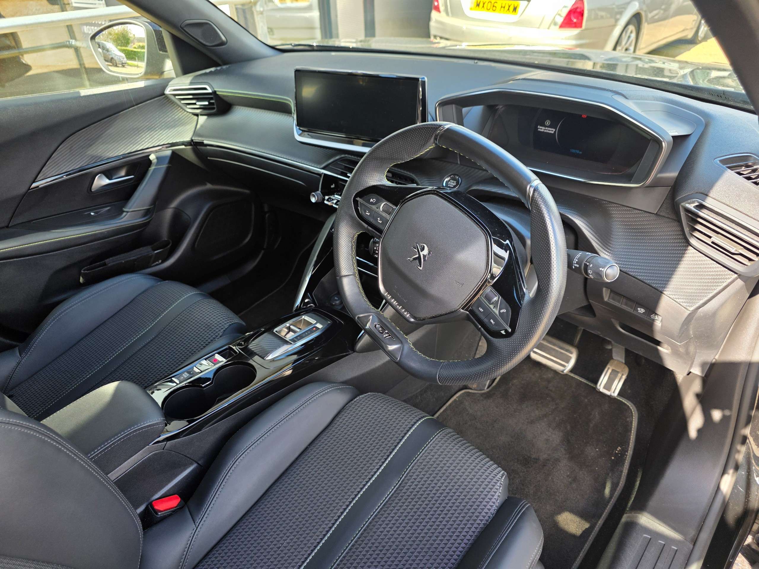 2023 PEUGEOT 2008 2023 PEUGEOT 2008