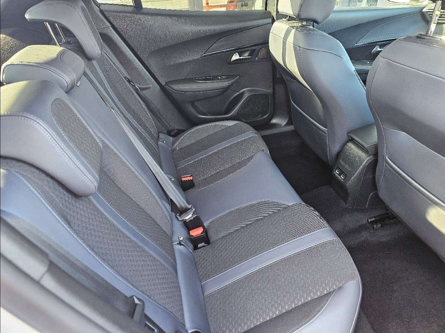 2020 PEUGEOT 2008 2020 PEUGEOT 2008