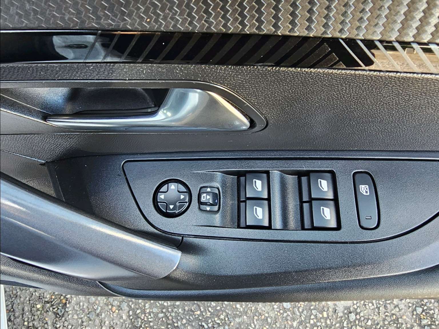 2020 PEUGEOT 2008 2020 PEUGEOT 2008