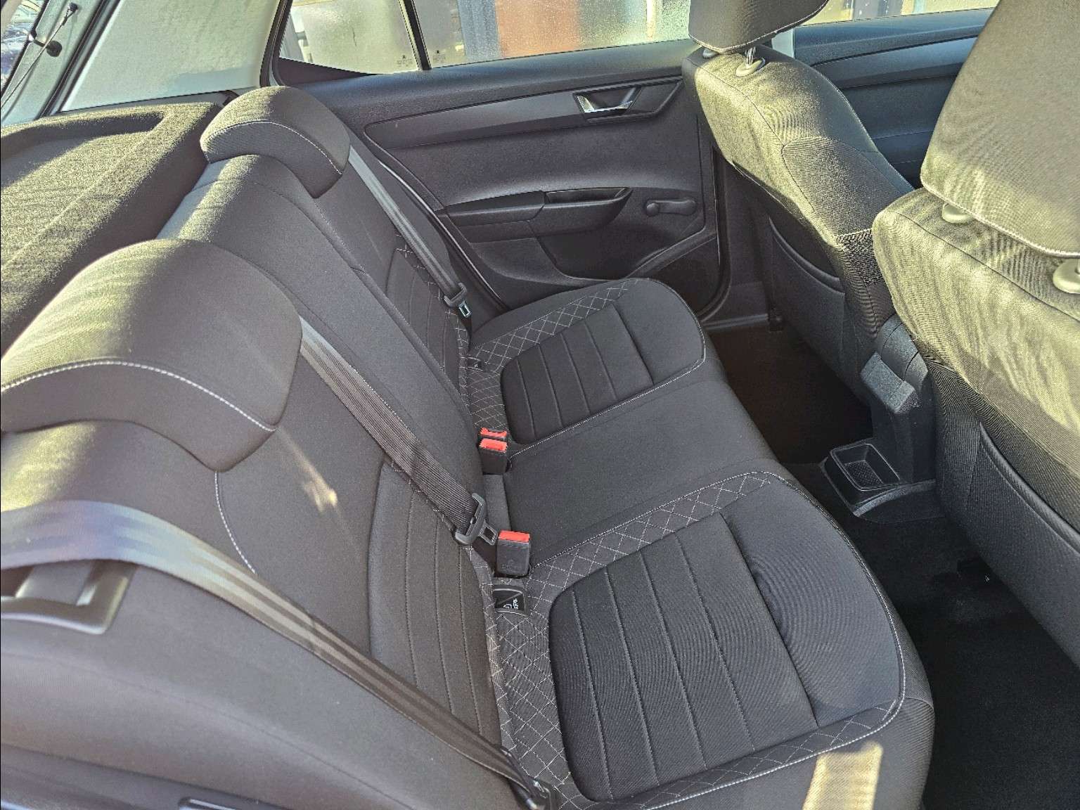 2015 SKODA FABIA 2015 SKODA FABIA