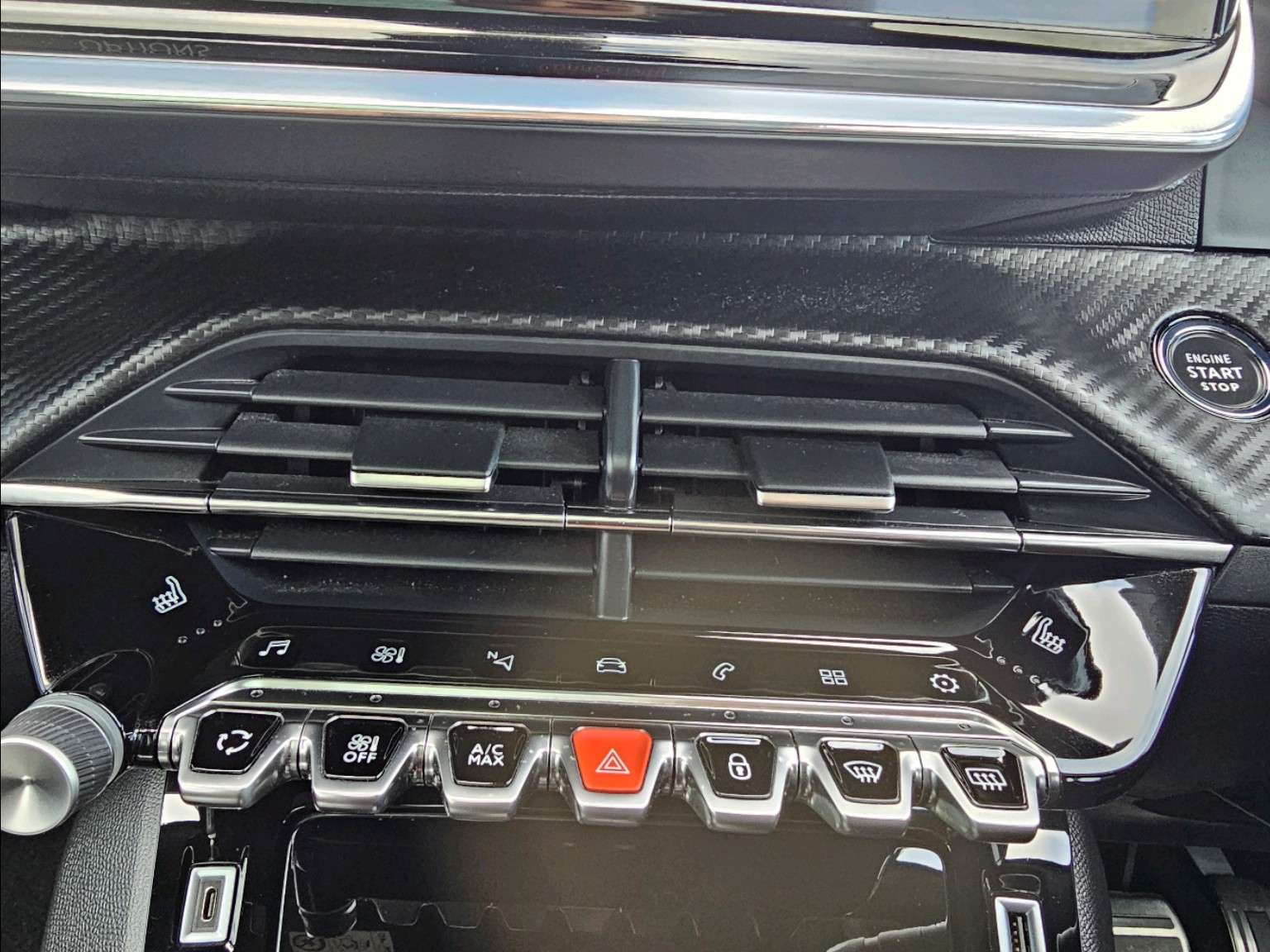 2020 PEUGEOT 2008 2020 PEUGEOT 2008