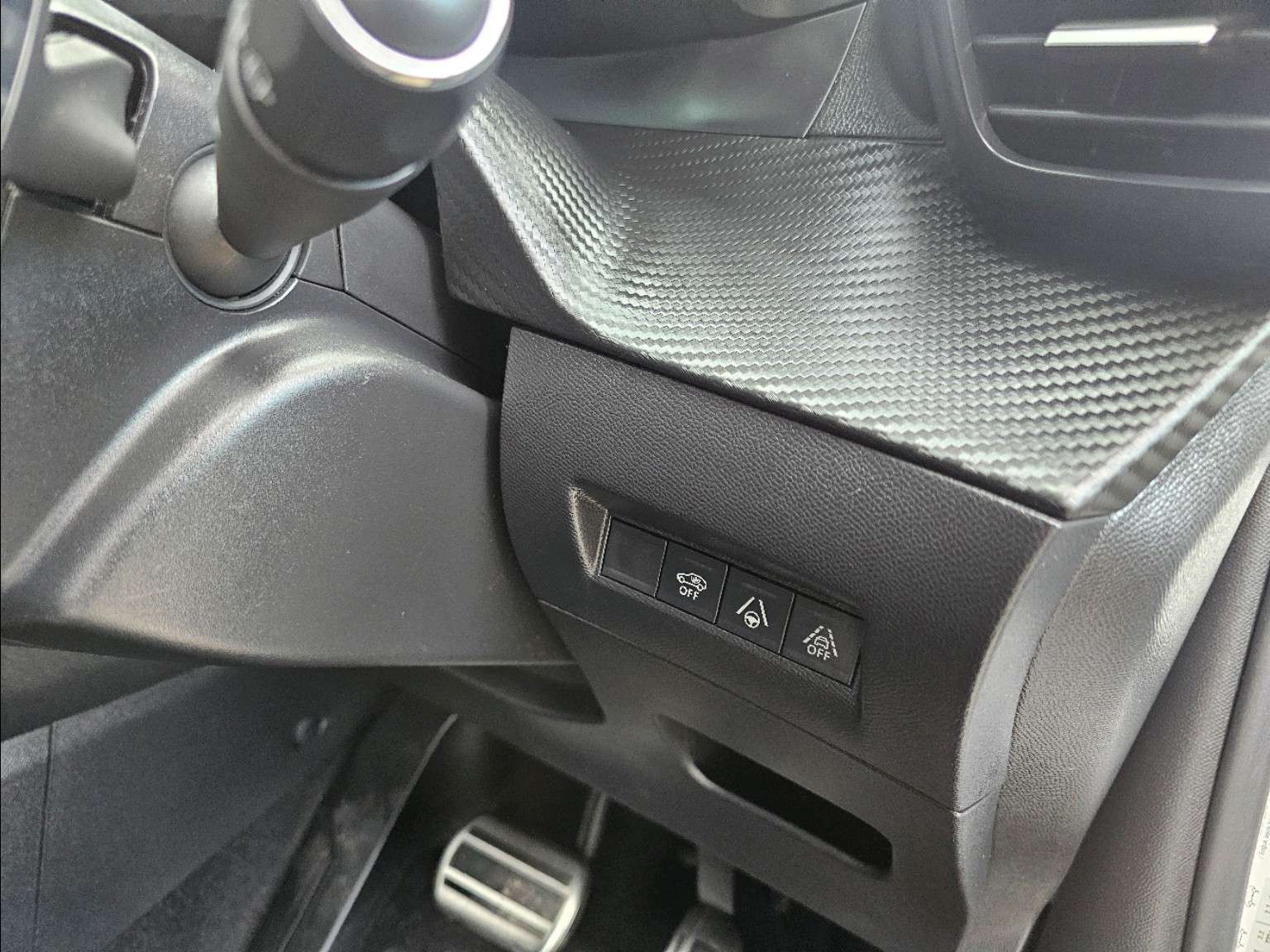 2020 PEUGEOT 2008 2020 PEUGEOT 2008