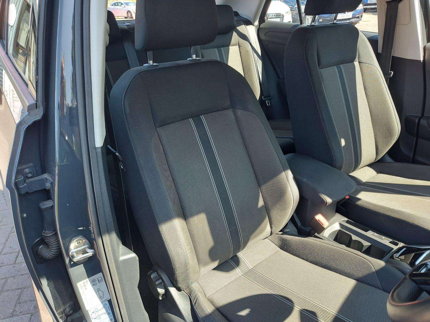 2020 VOLKSWAGEN T-ROC 2020 VOLKSWAGEN T-ROC