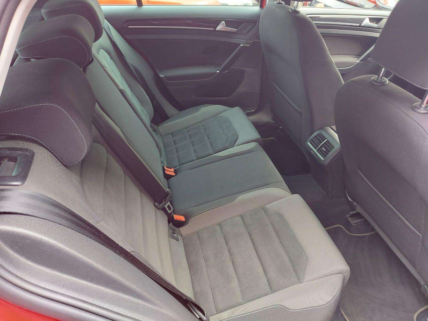 2018 VOLKSWAGEN GOLF 2018 VOLKSWAGEN GOLF