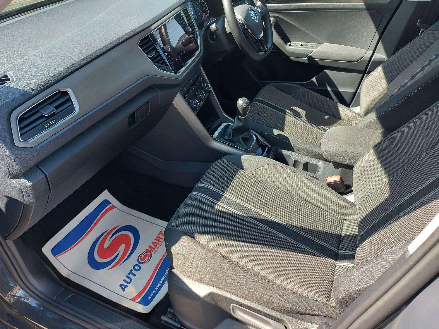 2020 VOLKSWAGEN T-ROC 2020 VOLKSWAGEN T-ROC