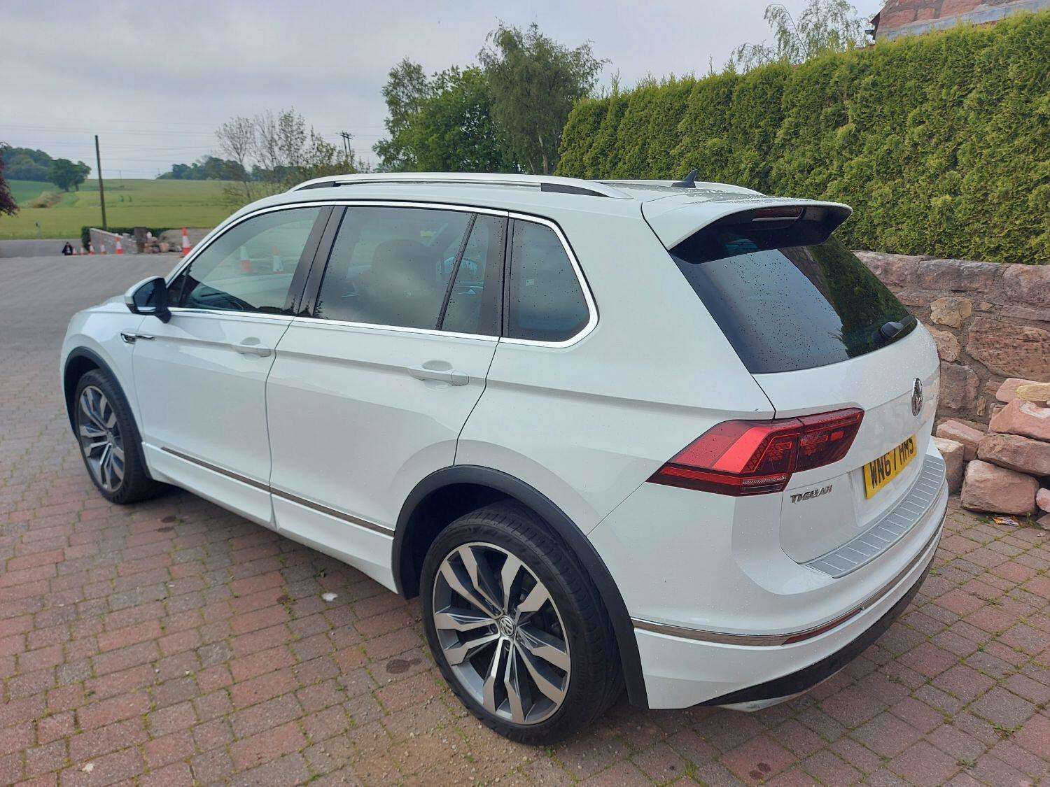 2017 VOLKSWAGEN TIGUAN 2017 VOLKSWAGEN TIGUAN