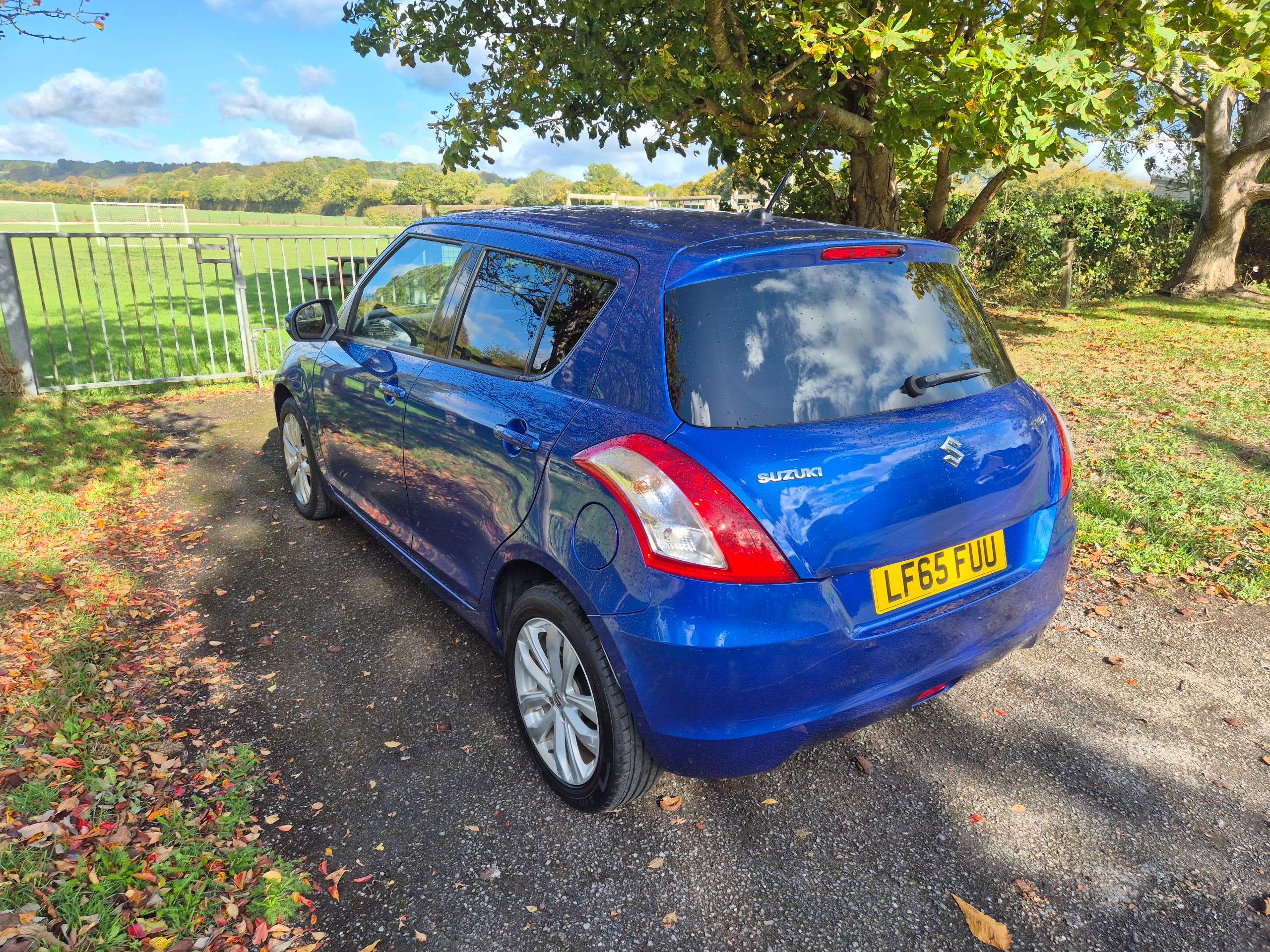 A 2015 SUZUKI SWIFT 1.2 SZ4 Hatchback 5dr Petrol Auto Euro 6 (94 ps) A 2015 SUZUKI SWIFT 1.2 SZ4 Hatchback 5dr Petrol Auto Euro 6 (94 ps)