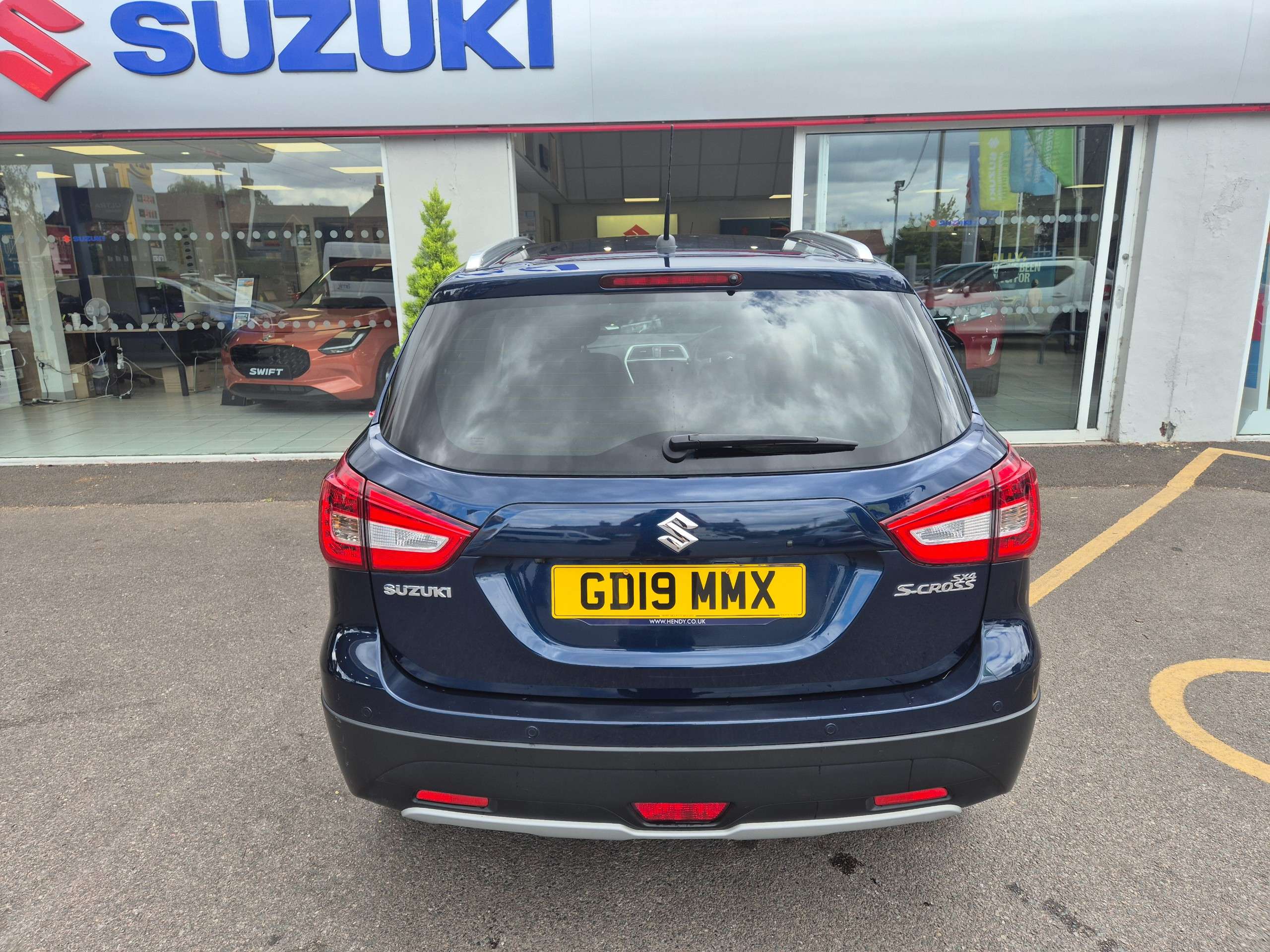 2019 SUZUKI SX4 2019 SUZUKI SX4