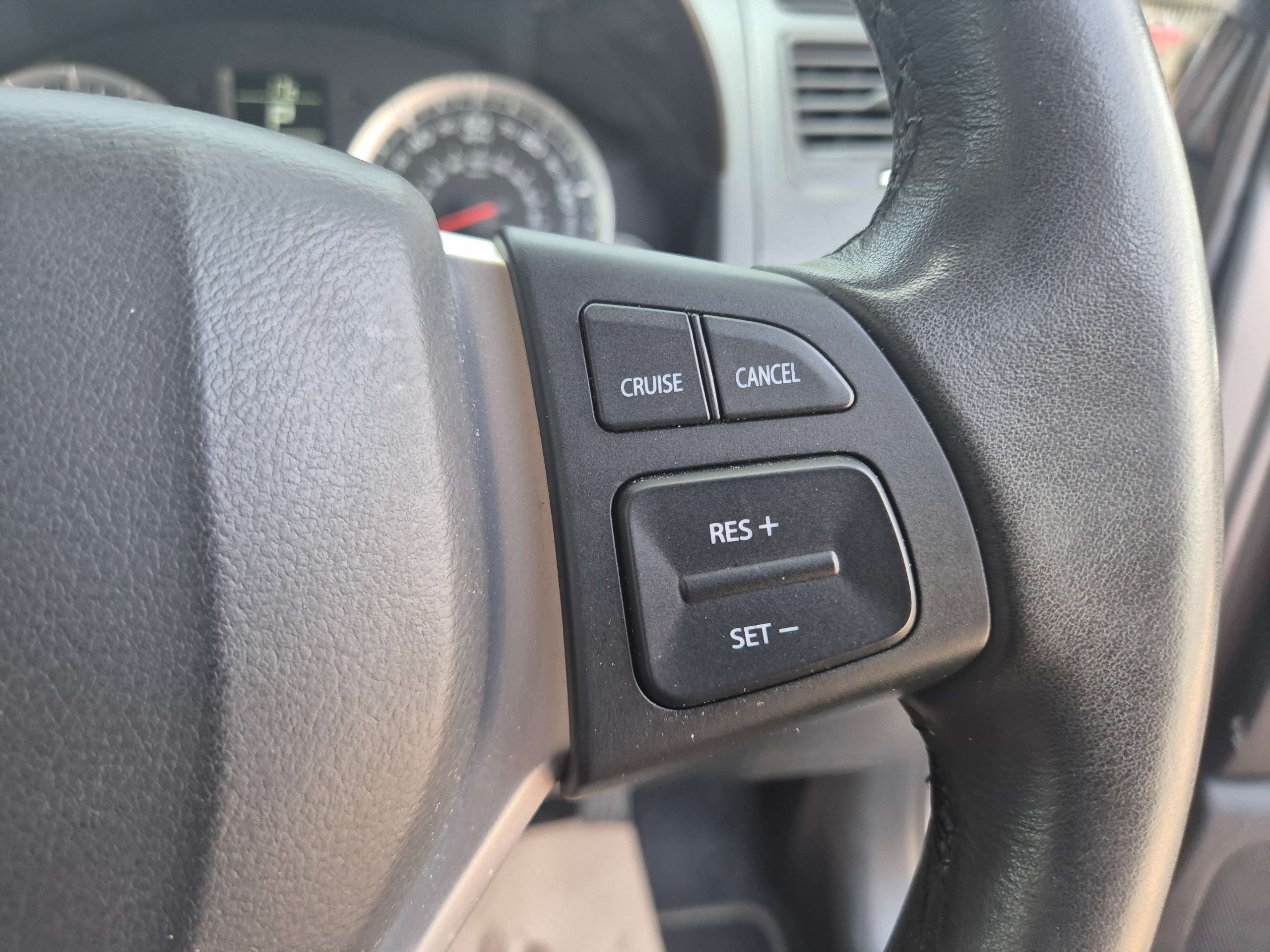 2014 SUZUKI SWIFT 2014 SUZUKI SWIFT