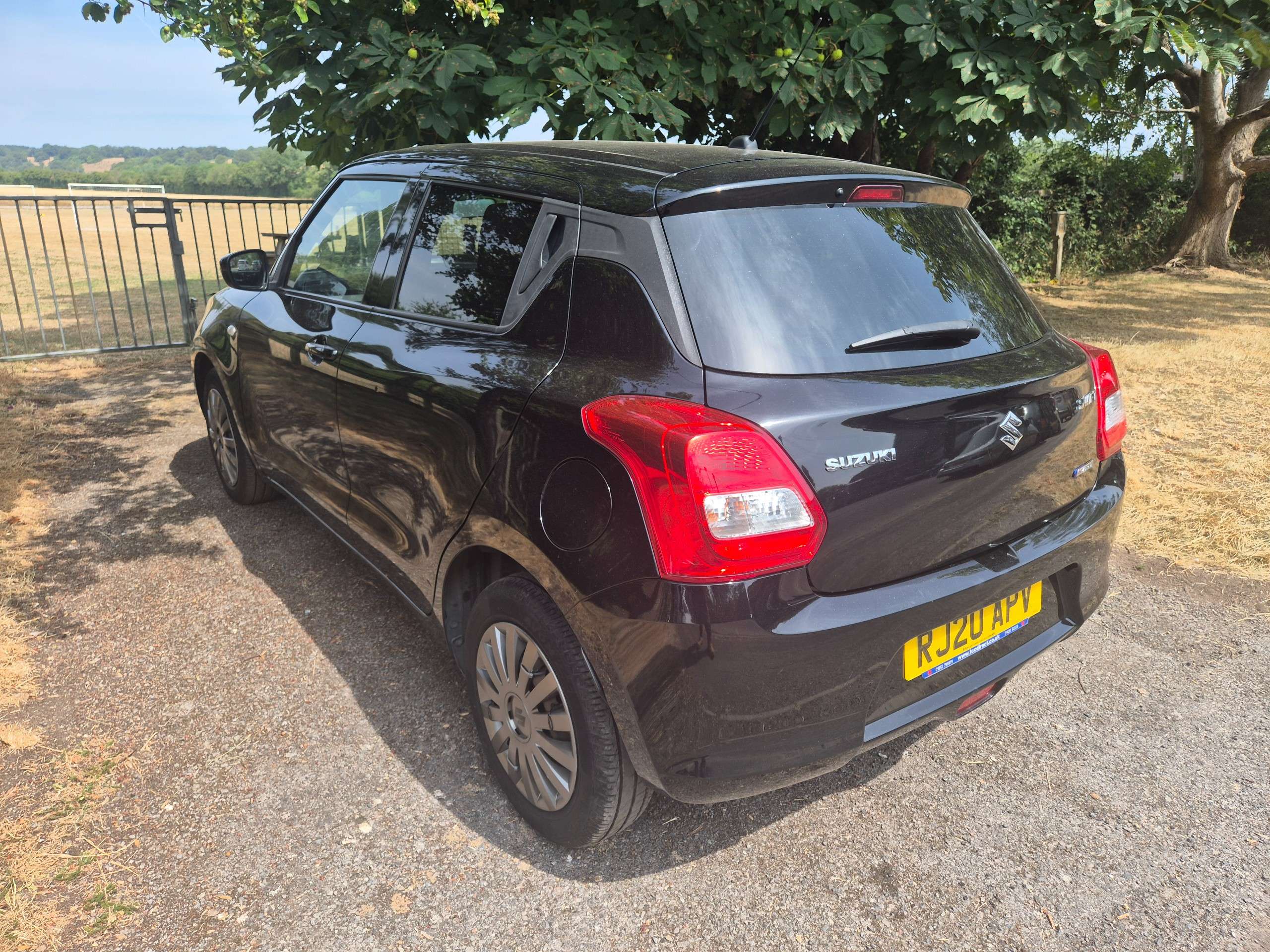 A 2020 SUZUKI SWIFT 1.2 Dualjet MHEV SZ3 Hatchback 5dr Petrol Hybrid Manual Euro 6 (s/s) (90 ps) A 2020 SUZUKI SWIFT 1.2 Dualjet MHEV SZ3 Hatchback 5dr Petrol Hybrid Manual Euro 6 (s/s) (90 ps)