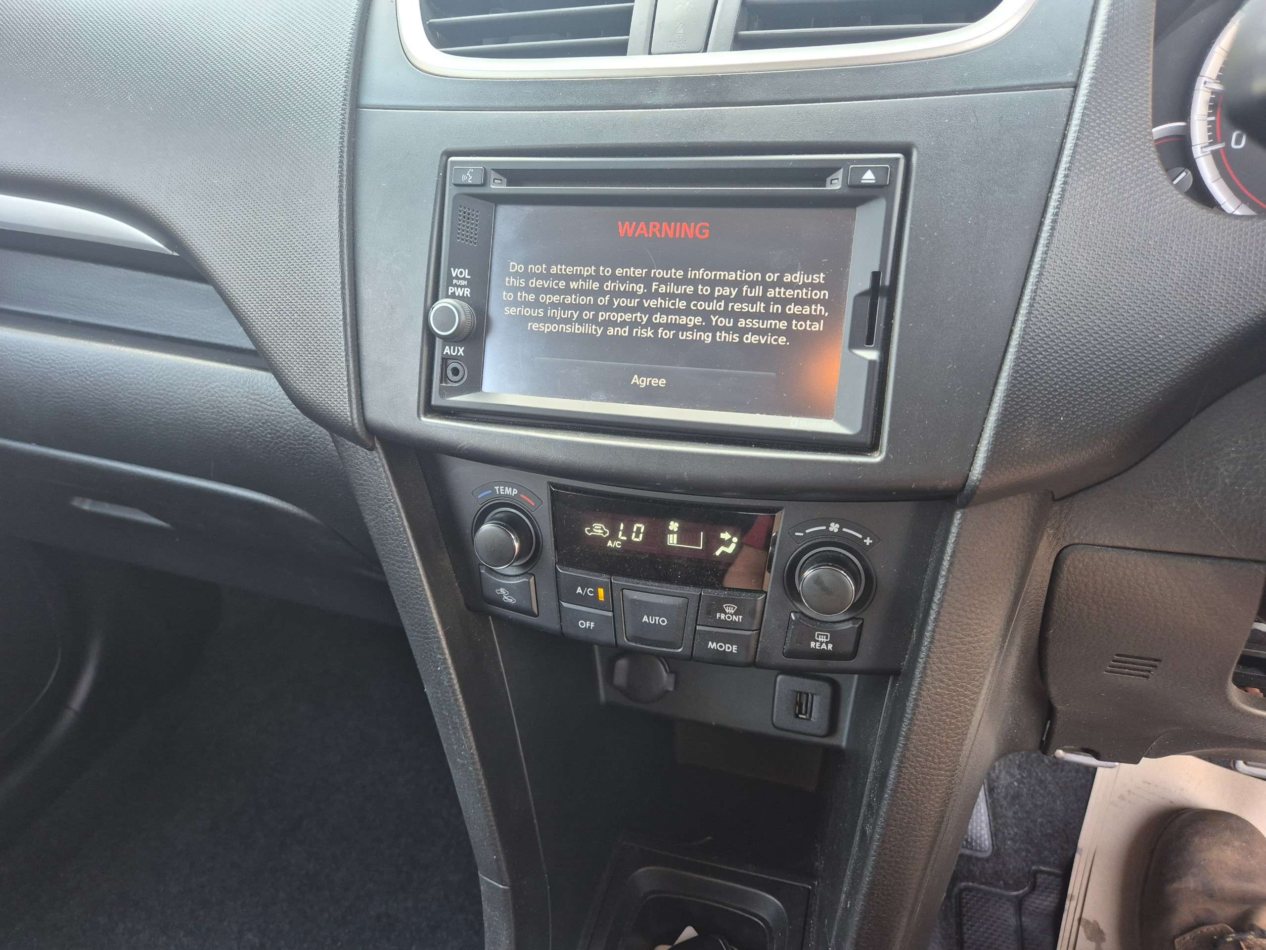 2015 SUZUKI SWIFT 2015 SUZUKI SWIFT