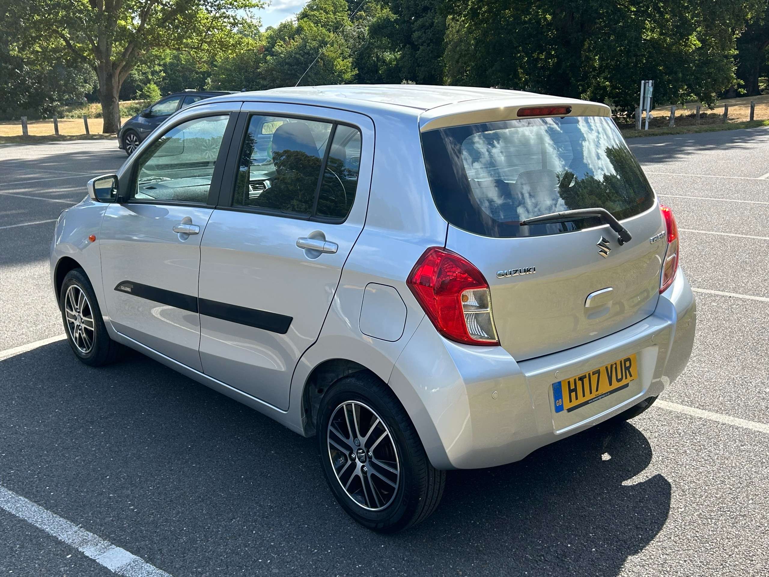 A 2017 SUZUKI CELERIO 1.0 SZ4 Hatchback 5dr Petrol AGS Auto Euro 6 (68 ps) A 2017 SUZUKI CELERIO 1.0 SZ4 Hatchback 5dr Petrol AGS Auto Euro 6 (68 ps)