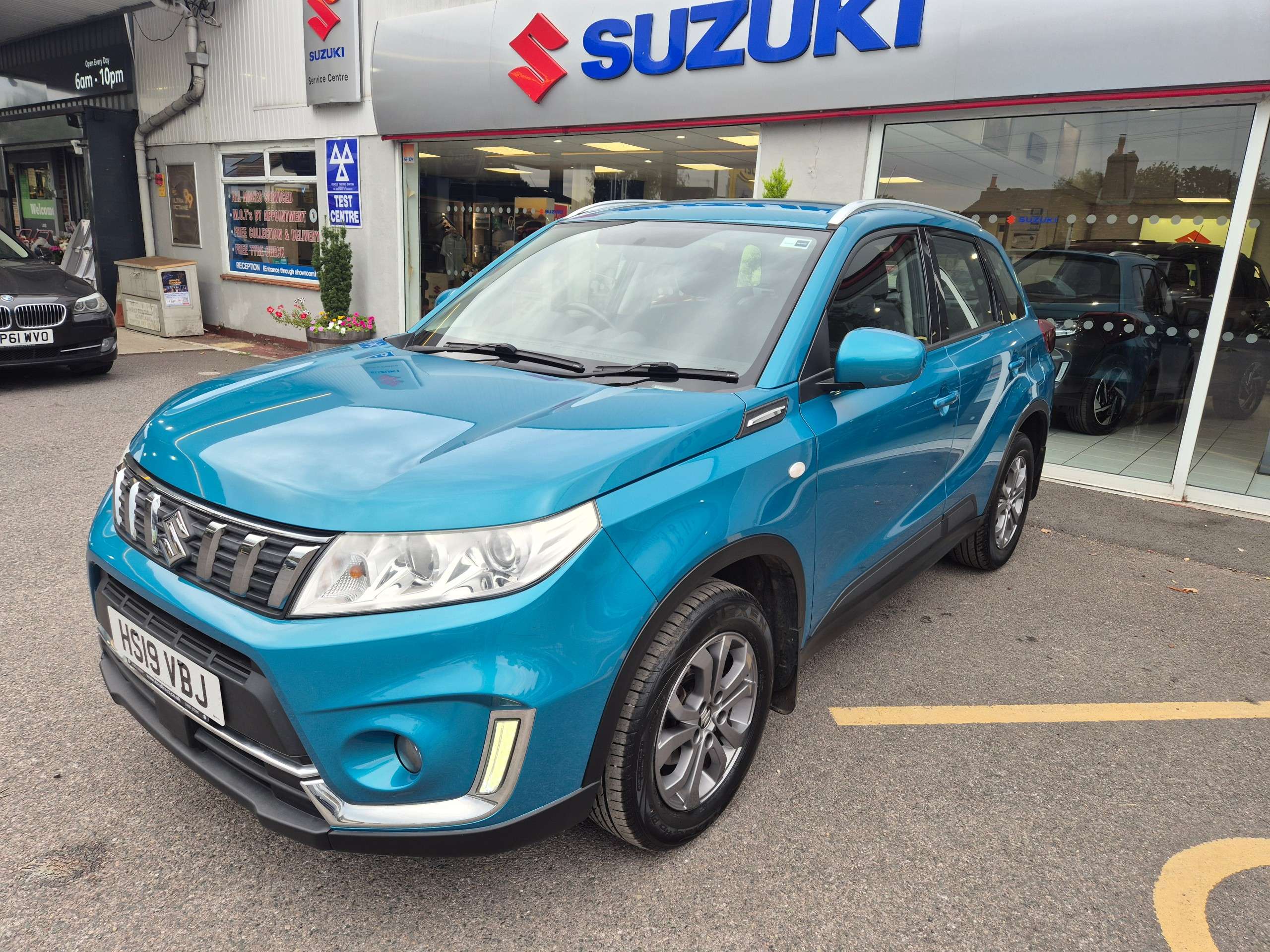 A 2019 SUZUKI VITARA 1.0 Boosterjet SZ4 SUV 5dr Petrol Manual Euro 6 (s/s) (111 ps) A 2019 SUZUKI VITARA 1.0 Boosterjet SZ4 SUV 5dr Petrol Manual Euro 6 (s/s) (111 ps)