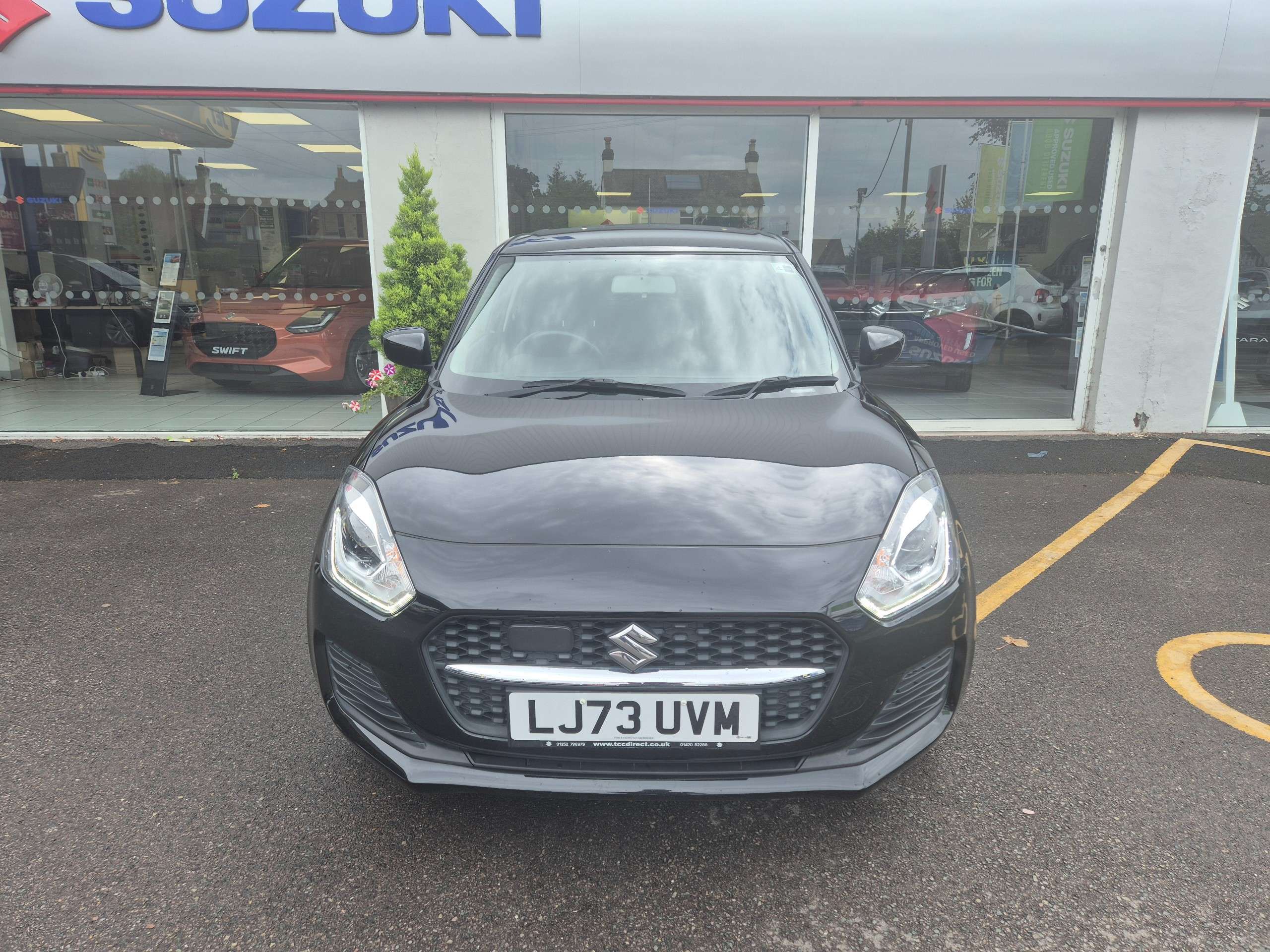 A 2023 SUZUKI SWIFT 1.2 Dualjet MHEV SZ-L Hatchback 5dr Petrol Hybrid Manual Euro 6 (s/s) (83 ps) A 2023 SUZUKI SWIFT 1.2 Dualjet MHEV SZ-L Hatchback 5dr Petrol Hybrid Manual Euro 6 (s/s) (83 ps)