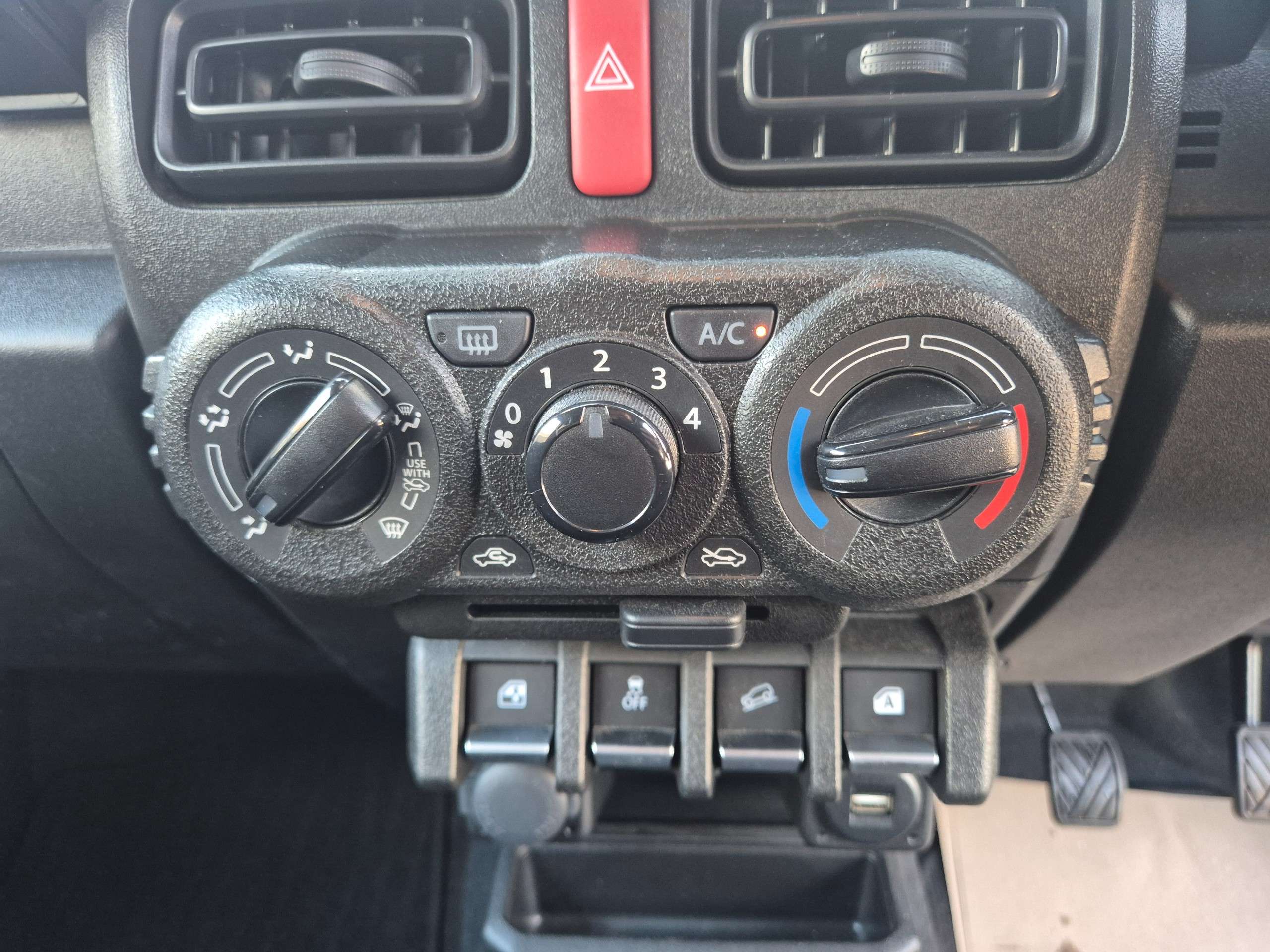 2023 SUZUKI JIMNY 2023 SUZUKI JIMNY