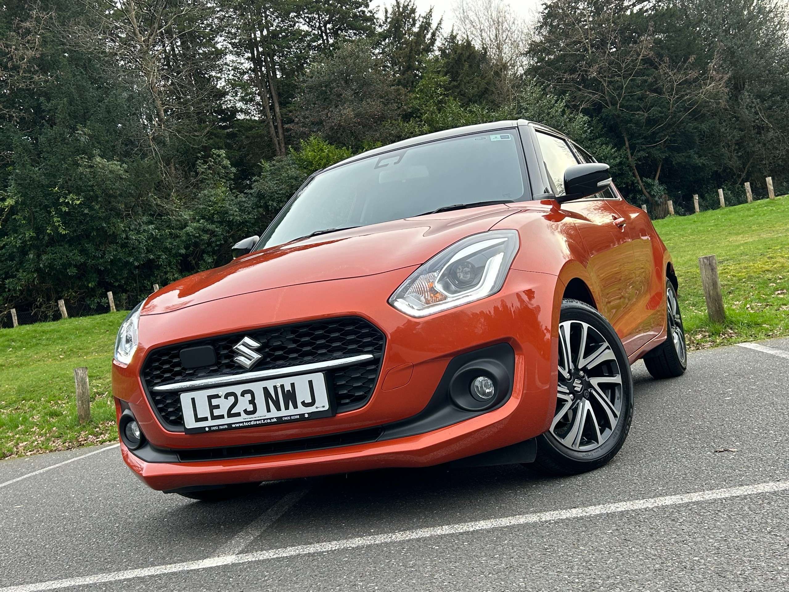 A 2023 SUZUKI SWIFT 1.2 Dualjet MHEV SZ5 Hatchback 5dr Petrol Hybrid CVT Euro 6 (s/s) (83 ps) A 2023 SUZUKI SWIFT 1.2 Dualjet MHEV SZ5 Hatchback 5dr Petrol Hybrid CVT Euro 6 (s/s) (83 ps)