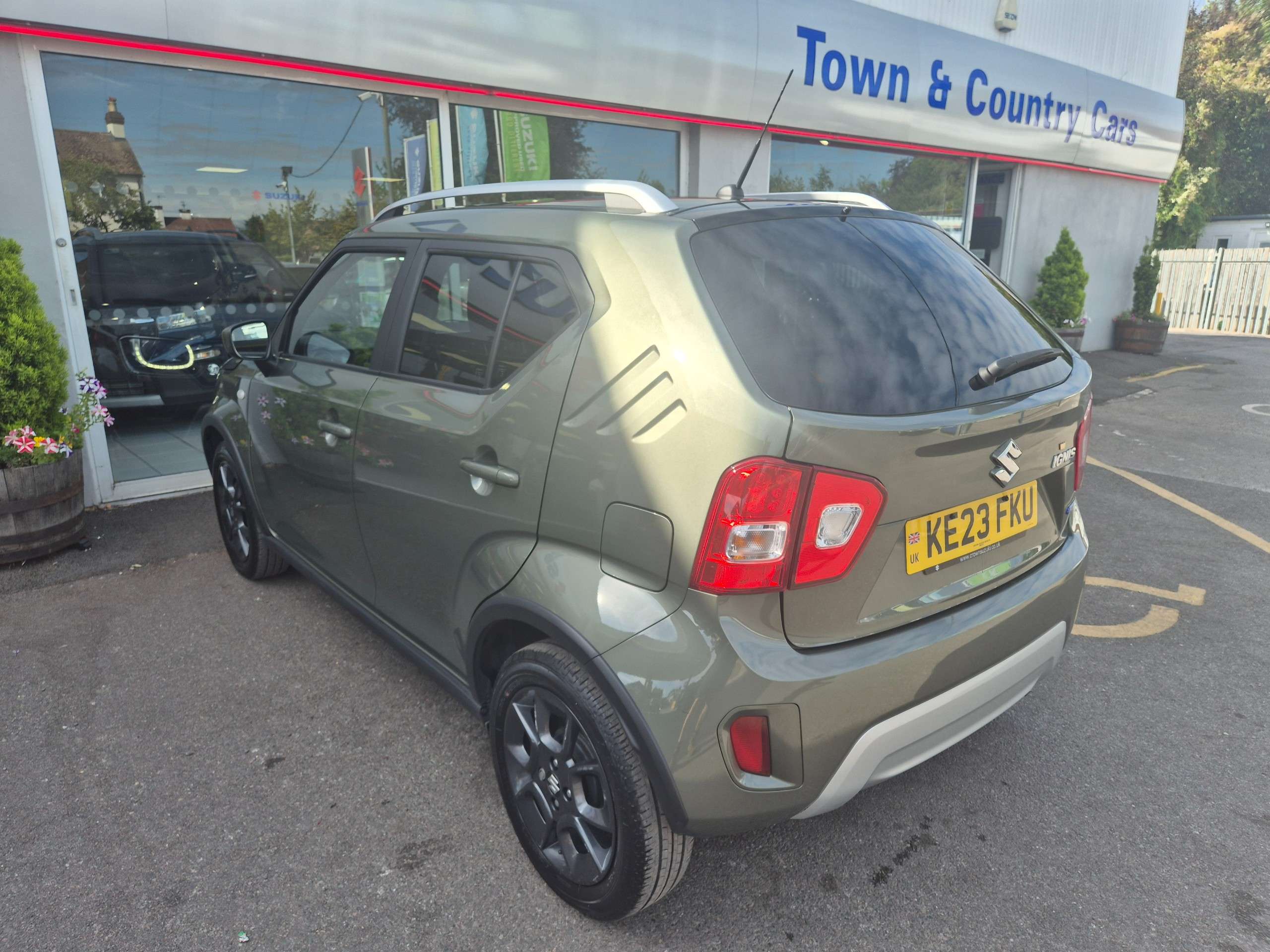 A 2023 SUZUKI IGNIS 1.2 Dualjet MHEV SZ-T Hatchback 5dr Petrol Hybrid CVT Euro 6 (s/s) (83 ps) A 2023 SUZUKI IGNIS 1.2 Dualjet MHEV SZ-T Hatchback 5dr Petrol Hybrid CVT Euro 6 (s/s) (83 ps)
