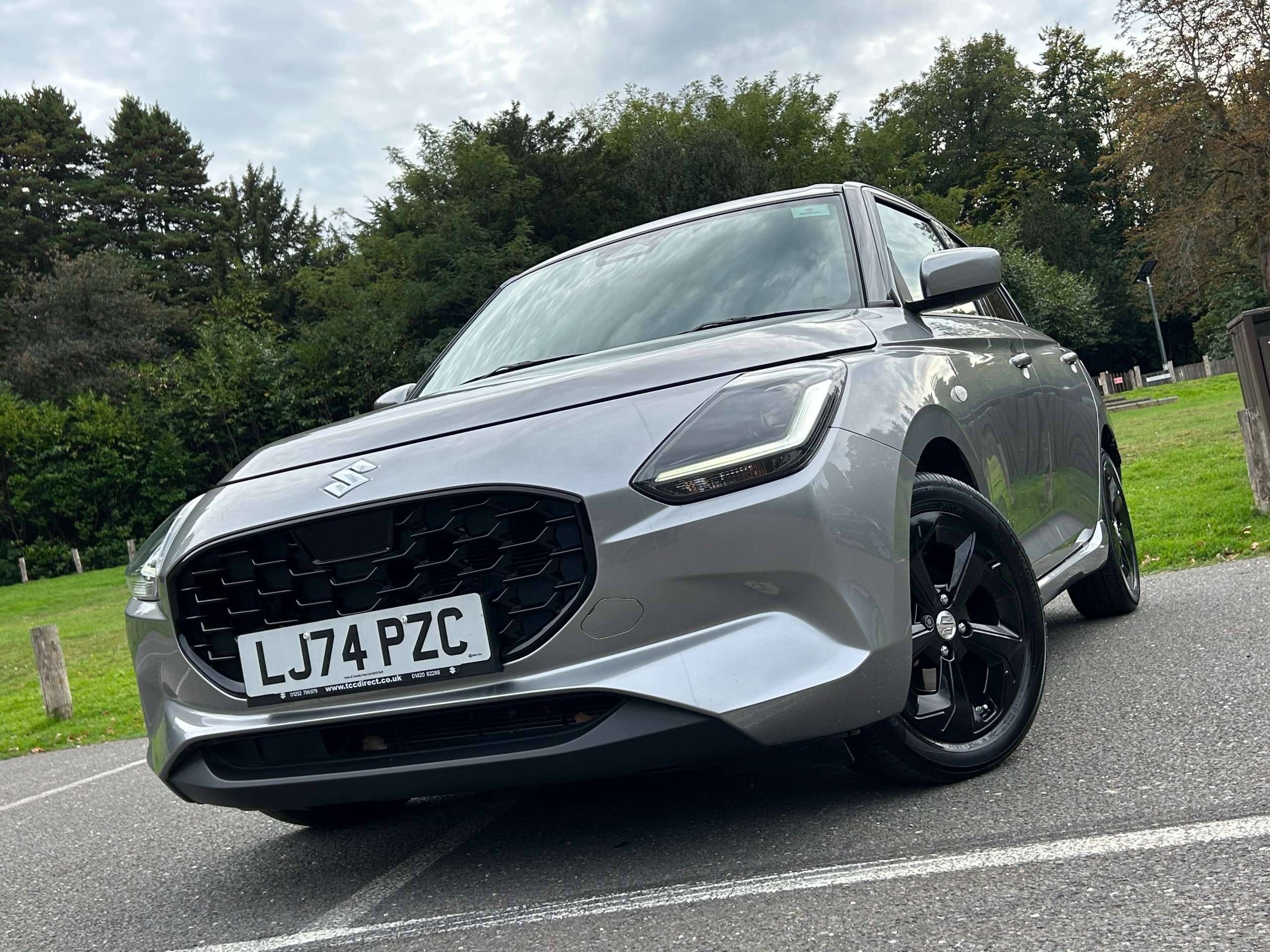 A 2025 SUZUKI SWIFT 1.2 MHEV Motion Hatchback 5dr Petrol Hybrid Manual Euro 6 (s/s) (82 ps) A 2025 SUZUKI SWIFT 1.2 MHEV Motion Hatchback 5dr Petrol Hybrid Manual Euro 6 (s/s) (82 ps)