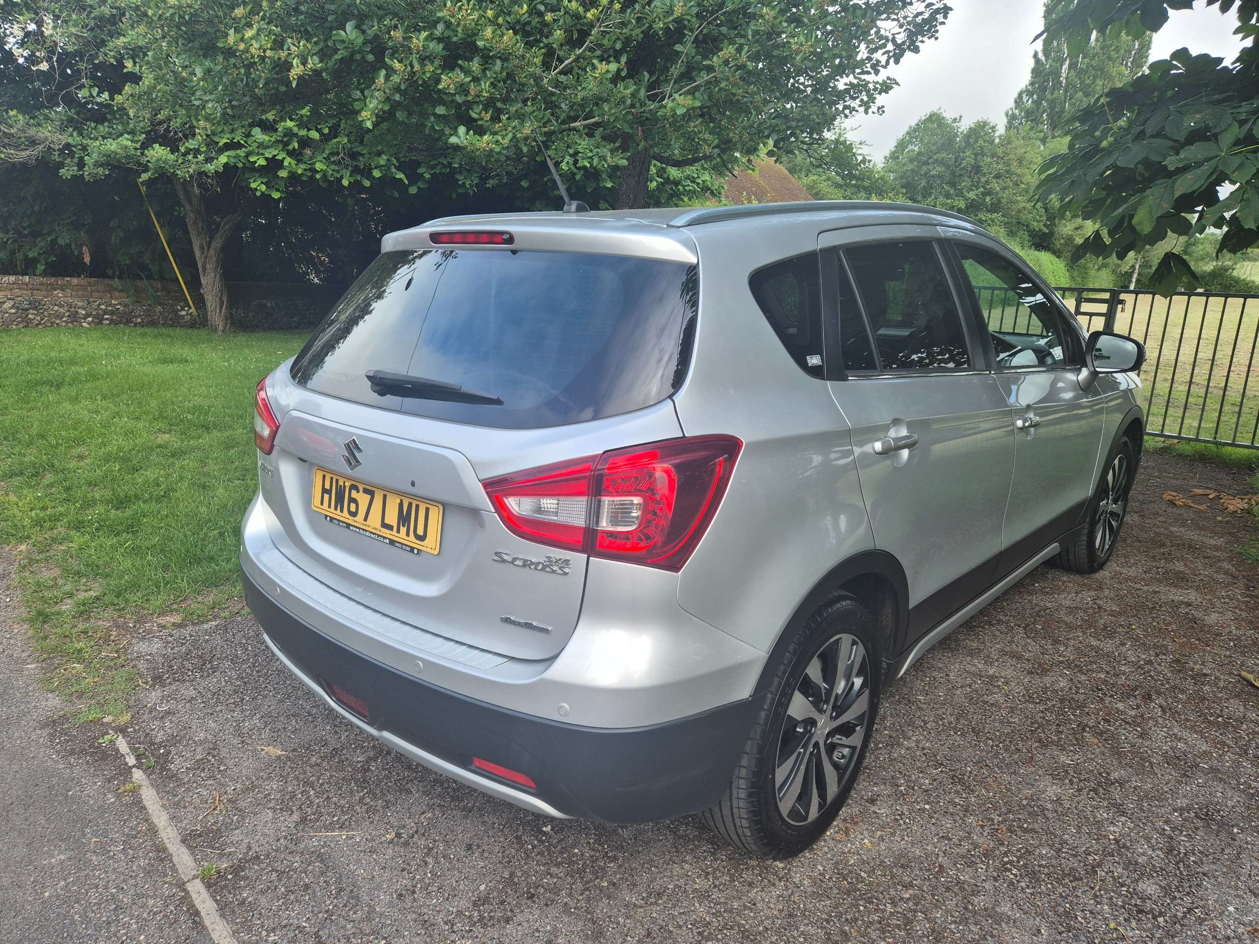 2017 SUZUKI SX4 2017 SUZUKI SX4