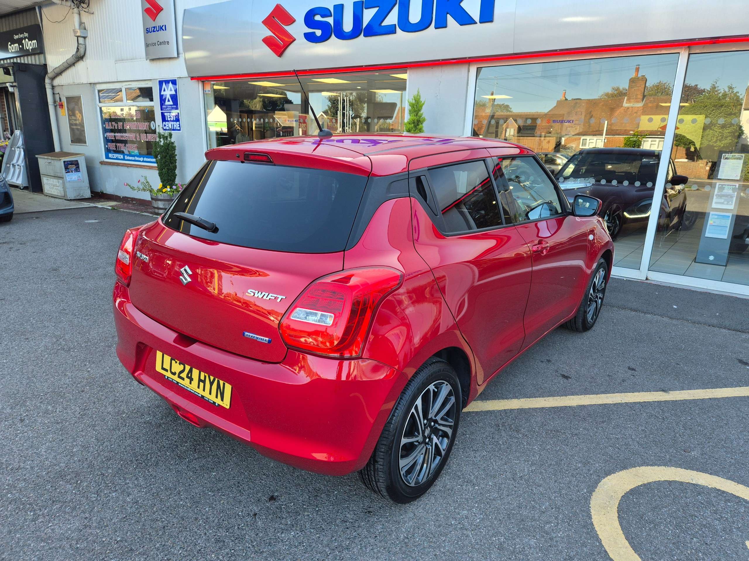 2024 SUZUKI SWIFT 2024 SUZUKI SWIFT
