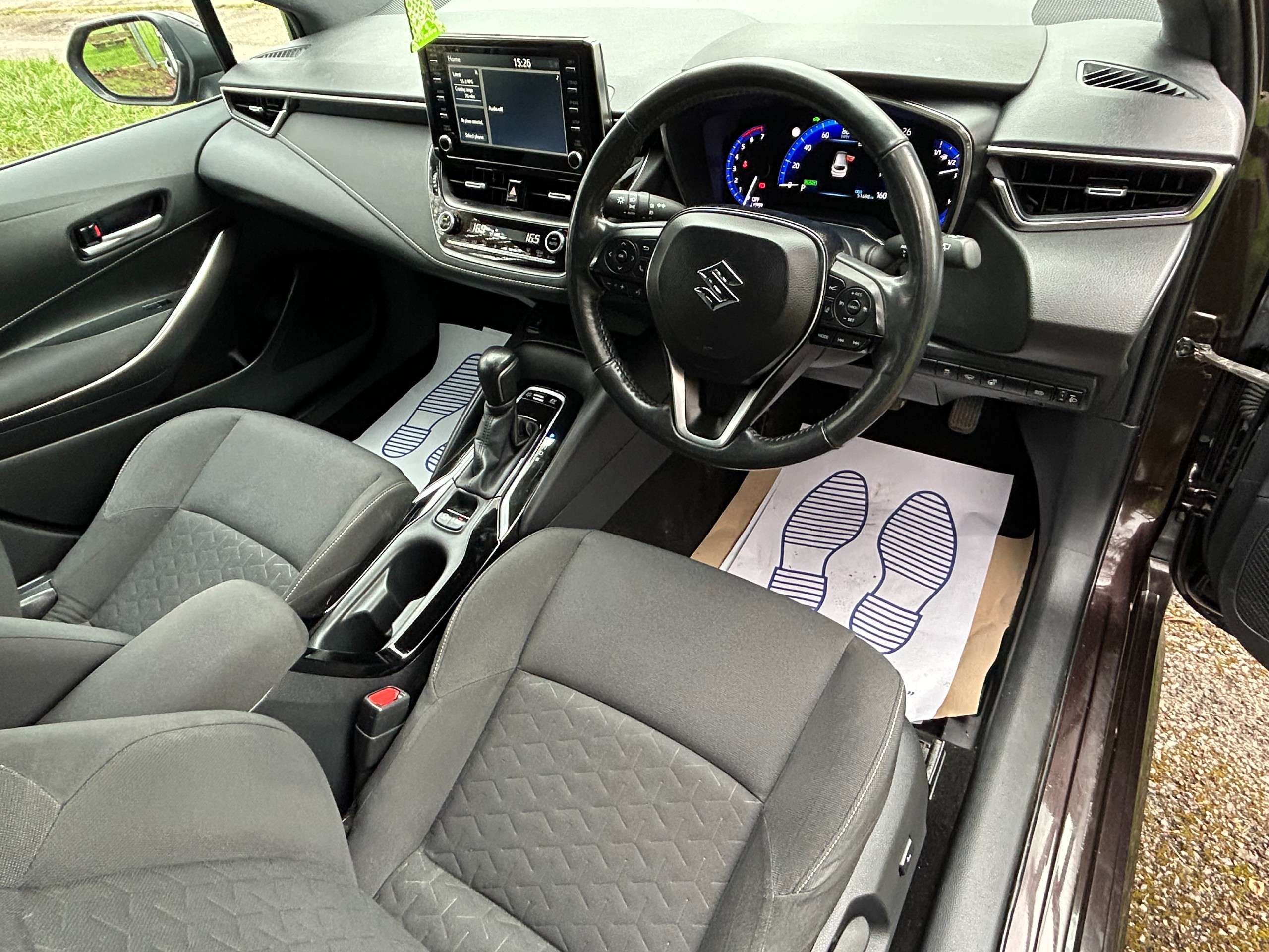 A 2021 SUZUKI SWACE 1.8h SZ-T Estate 5dr Petrol Hybrid CVT Euro 6 (s/s) (122 ps) A 2021 SUZUKI SWACE 1.8h SZ-T Estate 5dr Petrol Hybrid CVT Euro 6 (s/s) (122 ps)