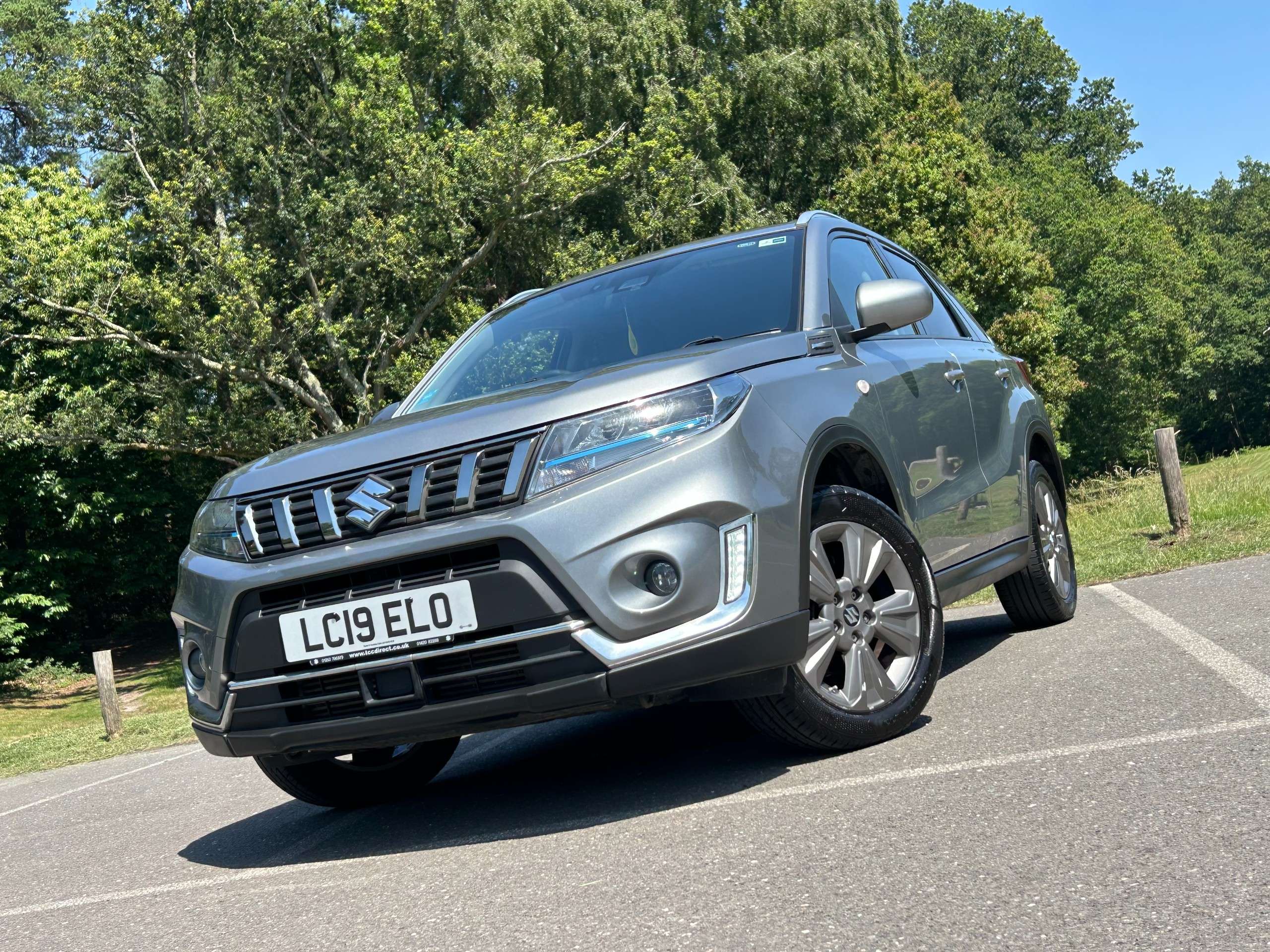 A 2022 SUZUKI VITARA 1.4 Boosterjet MHEV SZ-T SUV 5dr Petrol Hybrid Manual Euro 6 (s/s) (129 ps) A 2022 SUZUKI VITARA 1.4 Boosterjet MHEV SZ-T SUV 5dr Petrol Hybrid Manual Euro 6 (s/s) (129 ps)