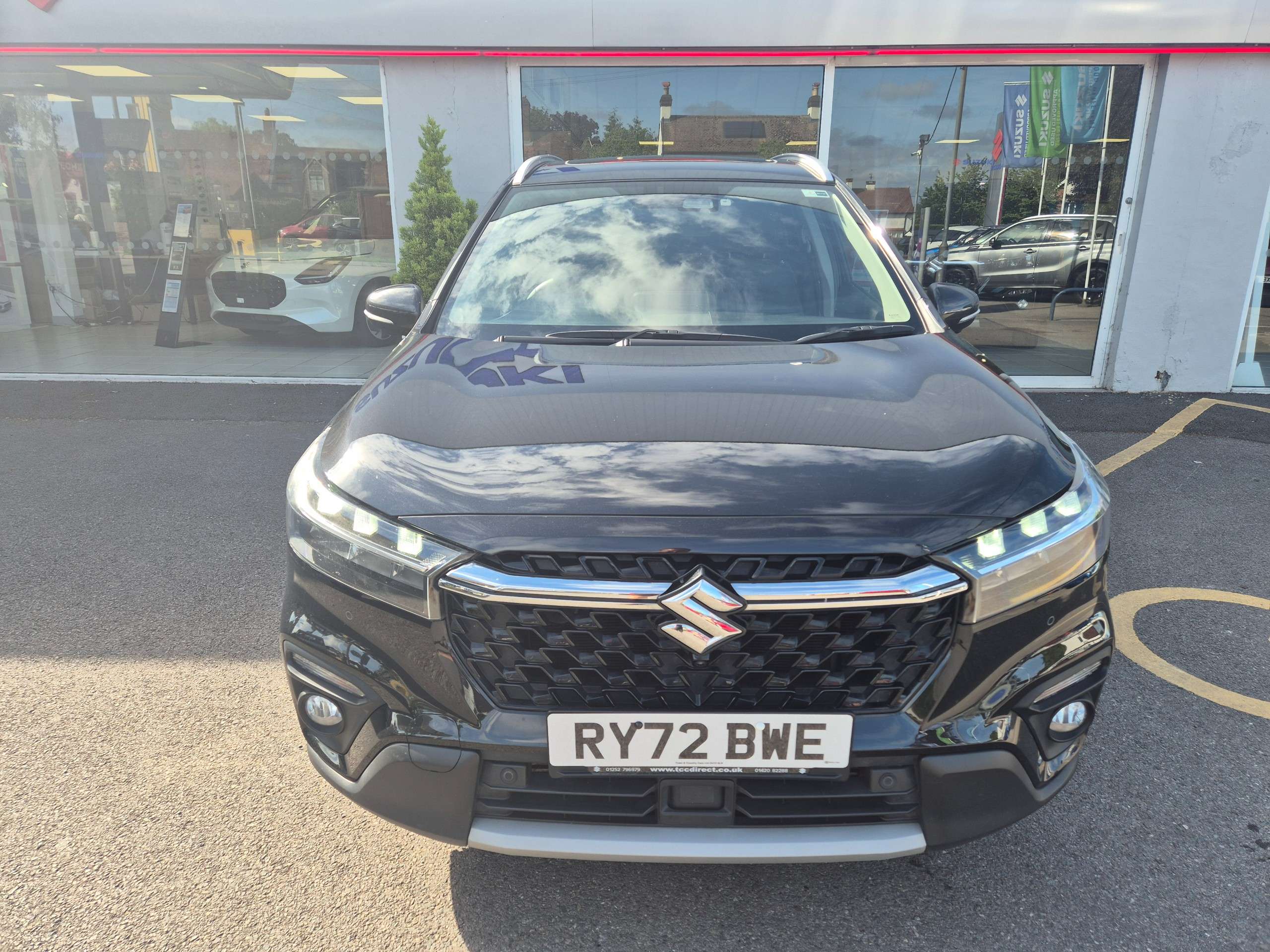 A 2022 SUZUKI SX4 1.4 Boosterjet MHEV Ultra SUV 5dr Petrol Hybrid Manual ALLGRIP Euro 6 (s/s) (129 ps) A 2022 SUZUKI SX4 1.4 Boosterjet MHEV Ultra SUV 5dr Petrol Hybrid Manual ALLGRIP Euro 6 (s/s) (129 ps)