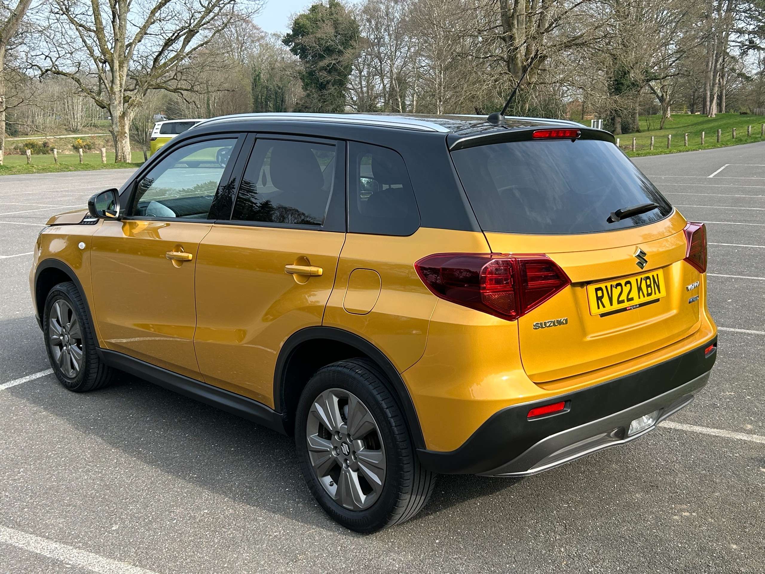 A 2022 SUZUKI VITARA 1.4 Boosterjet MHEV SZ-T SUV 5dr Petrol Hybrid Manual Euro 6 (s/s) (129 ps) A 2022 SUZUKI VITARA 1.4 Boosterjet MHEV SZ-T SUV 5dr Petrol Hybrid Manual Euro 6 (s/s) (129 ps)