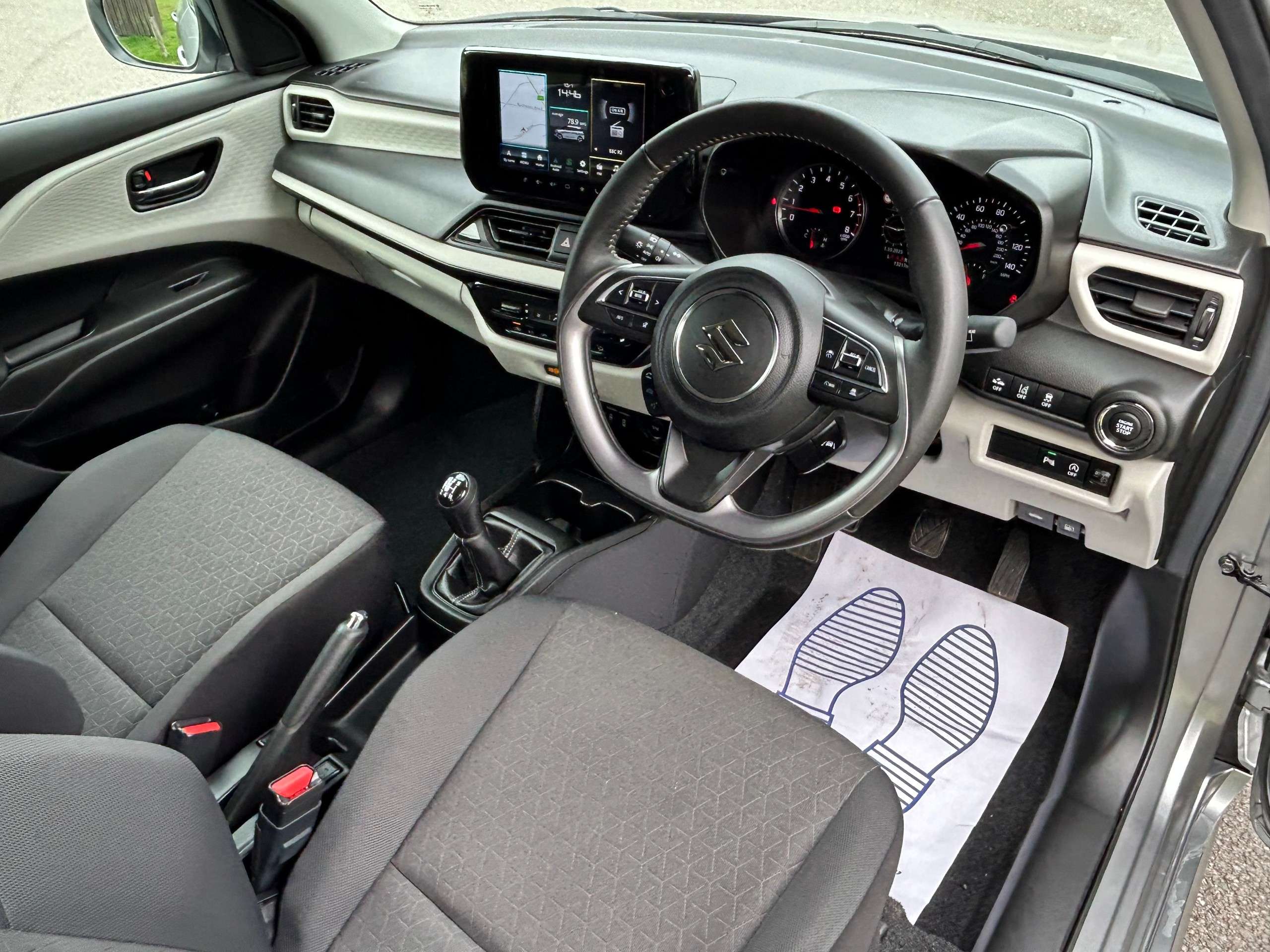 A 2025 SUZUKI SWIFT 1.2 MHEV Motion Hatchback 5dr Petrol Hybrid Manual Euro 6 (s/s) (82 ps) A 2025 SUZUKI SWIFT 1.2 MHEV Motion Hatchback 5dr Petrol Hybrid Manual Euro 6 (s/s) (82 ps)